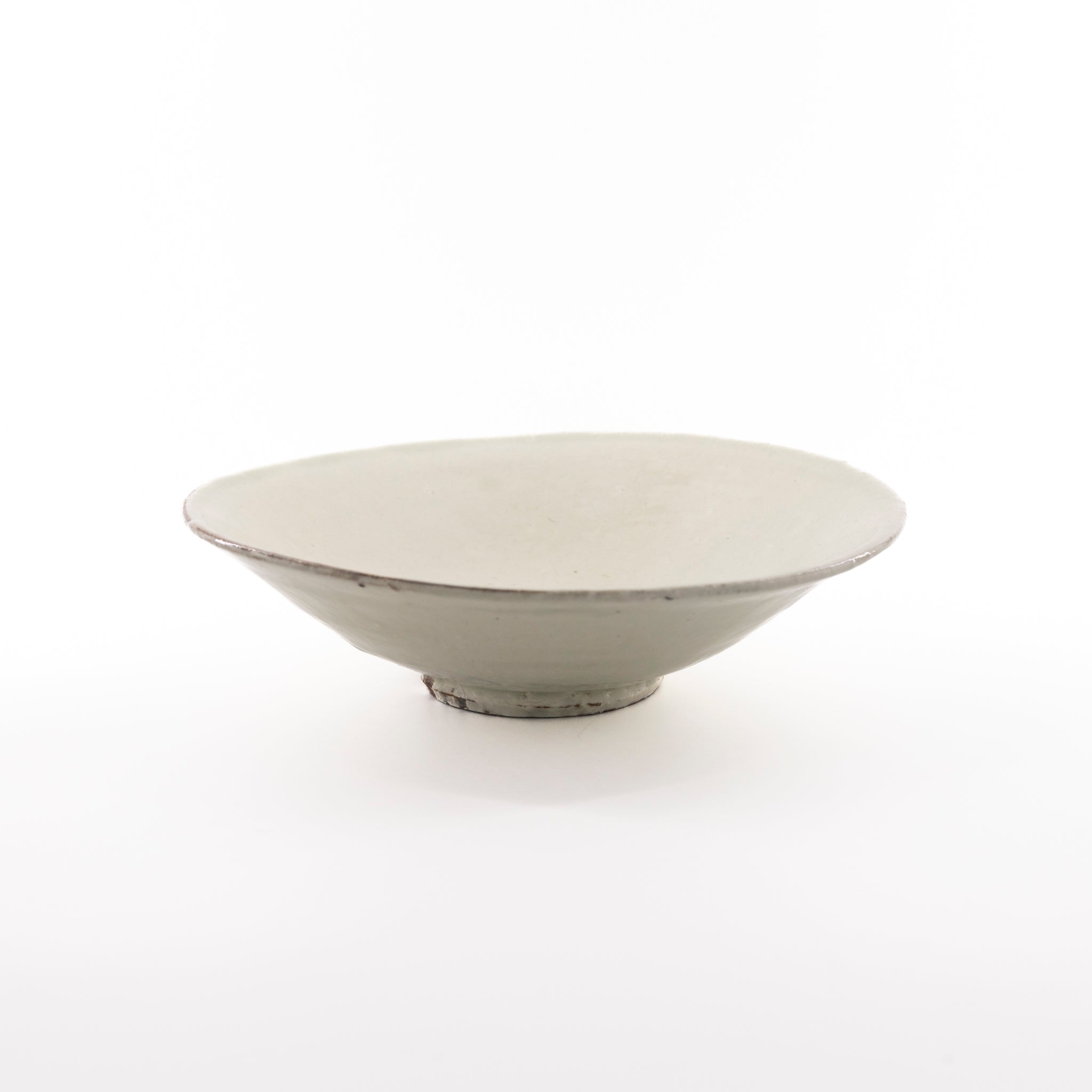 Powdered flat bowl