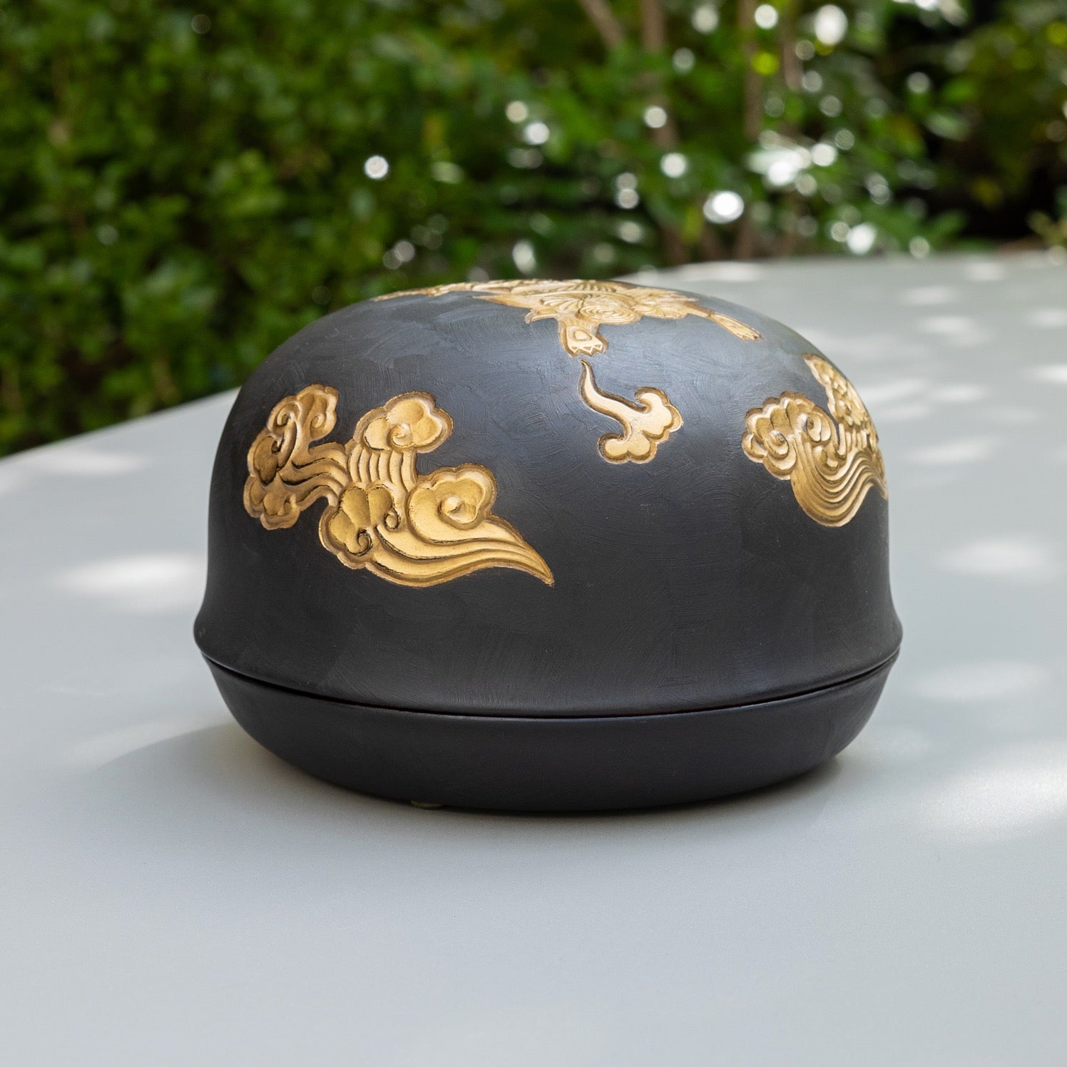 3_獅子雲紋彫二段重