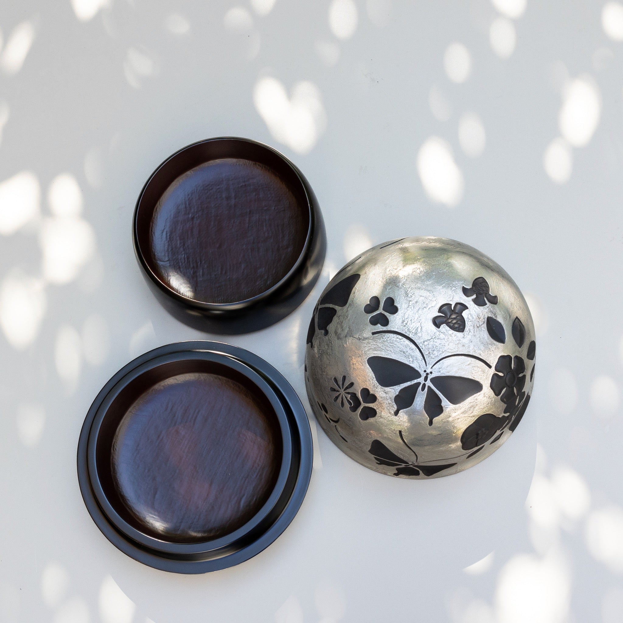 1_室町古典花蝶紋二段重