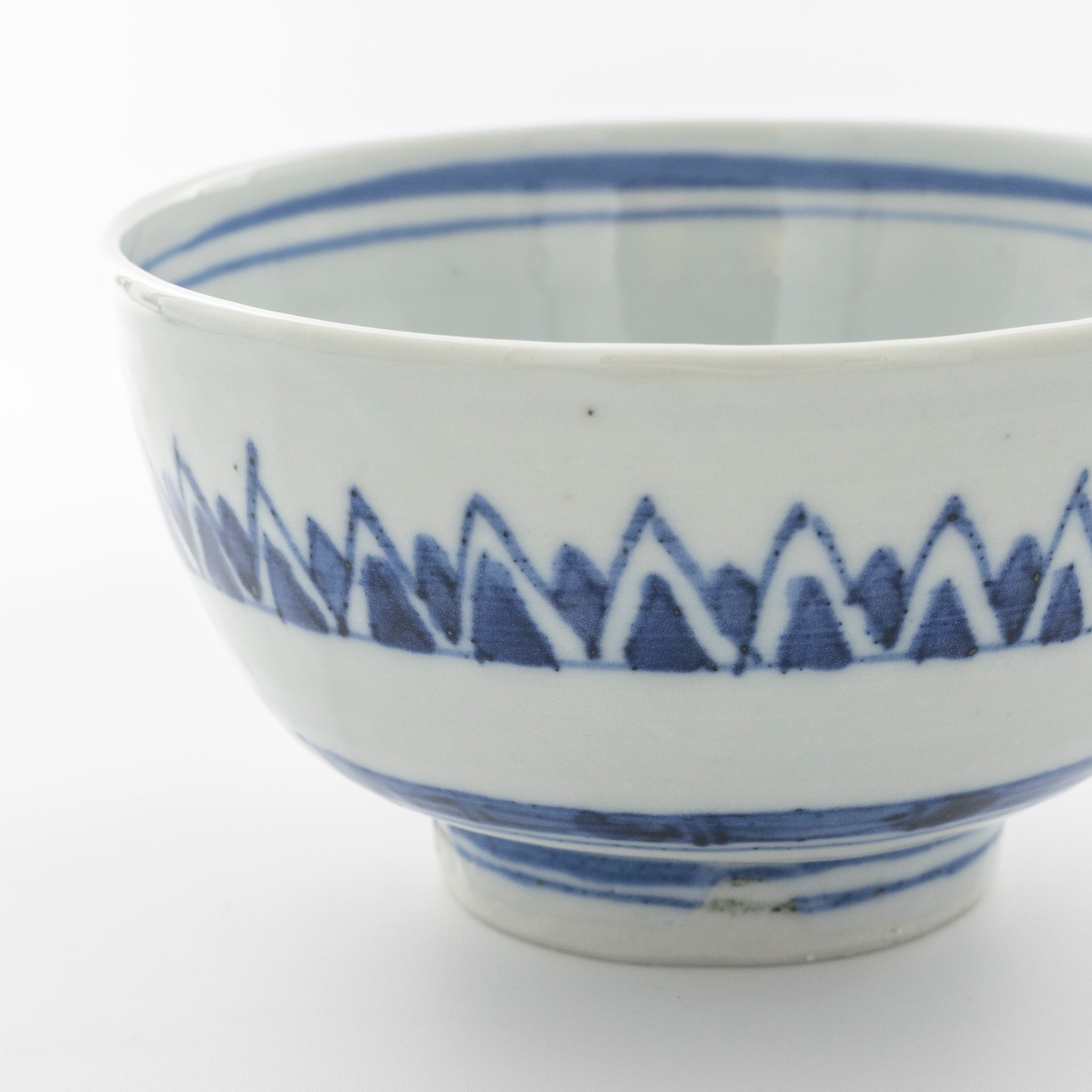 Large sawtooth corded bowl