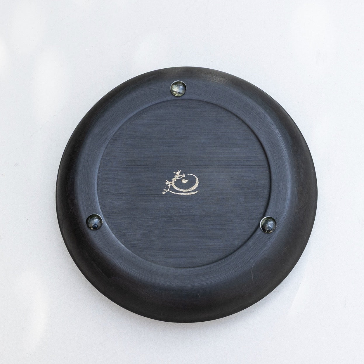 3_獅子雲紋彫二段重