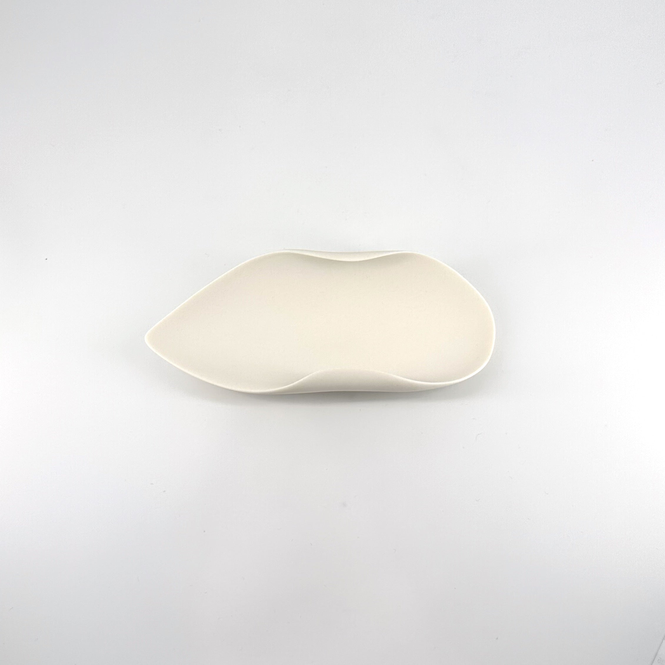 Two-color round plate: Yellow & Green