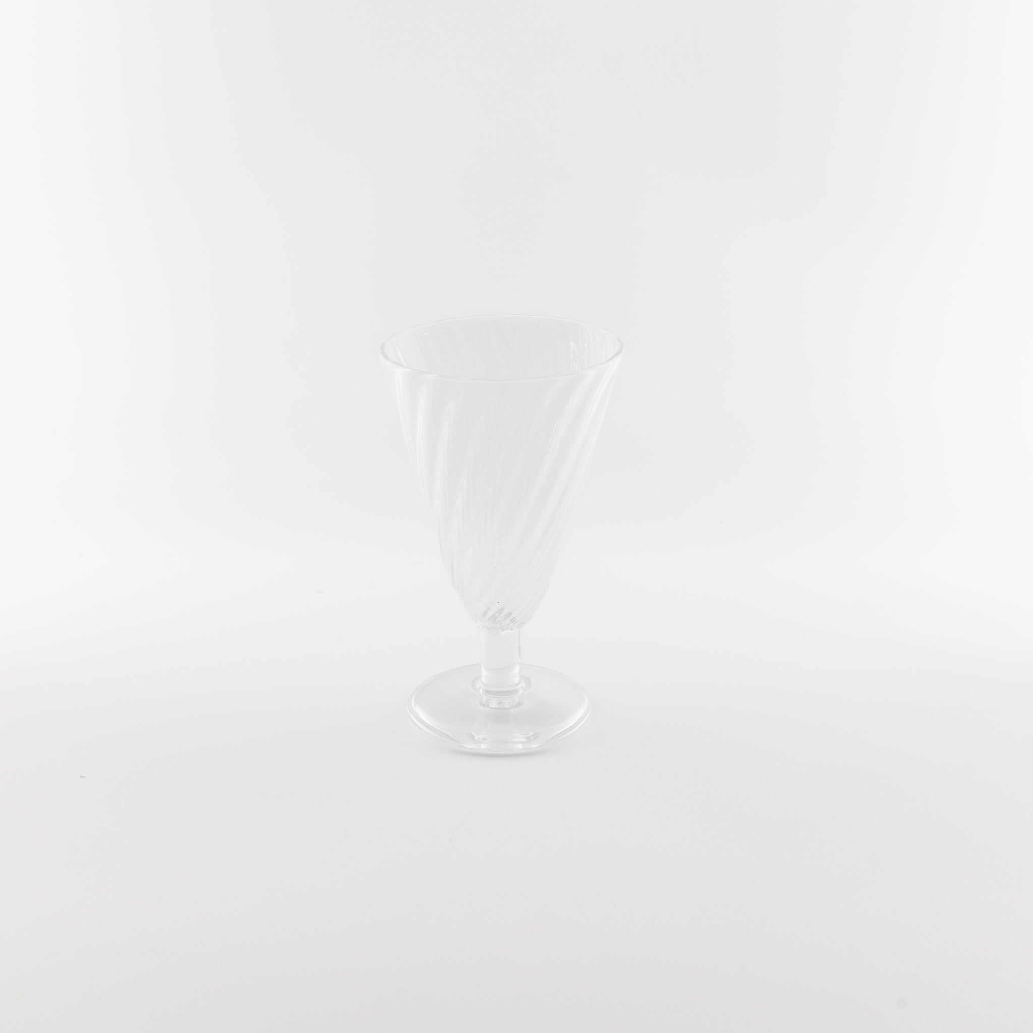 Footed molded mini glass