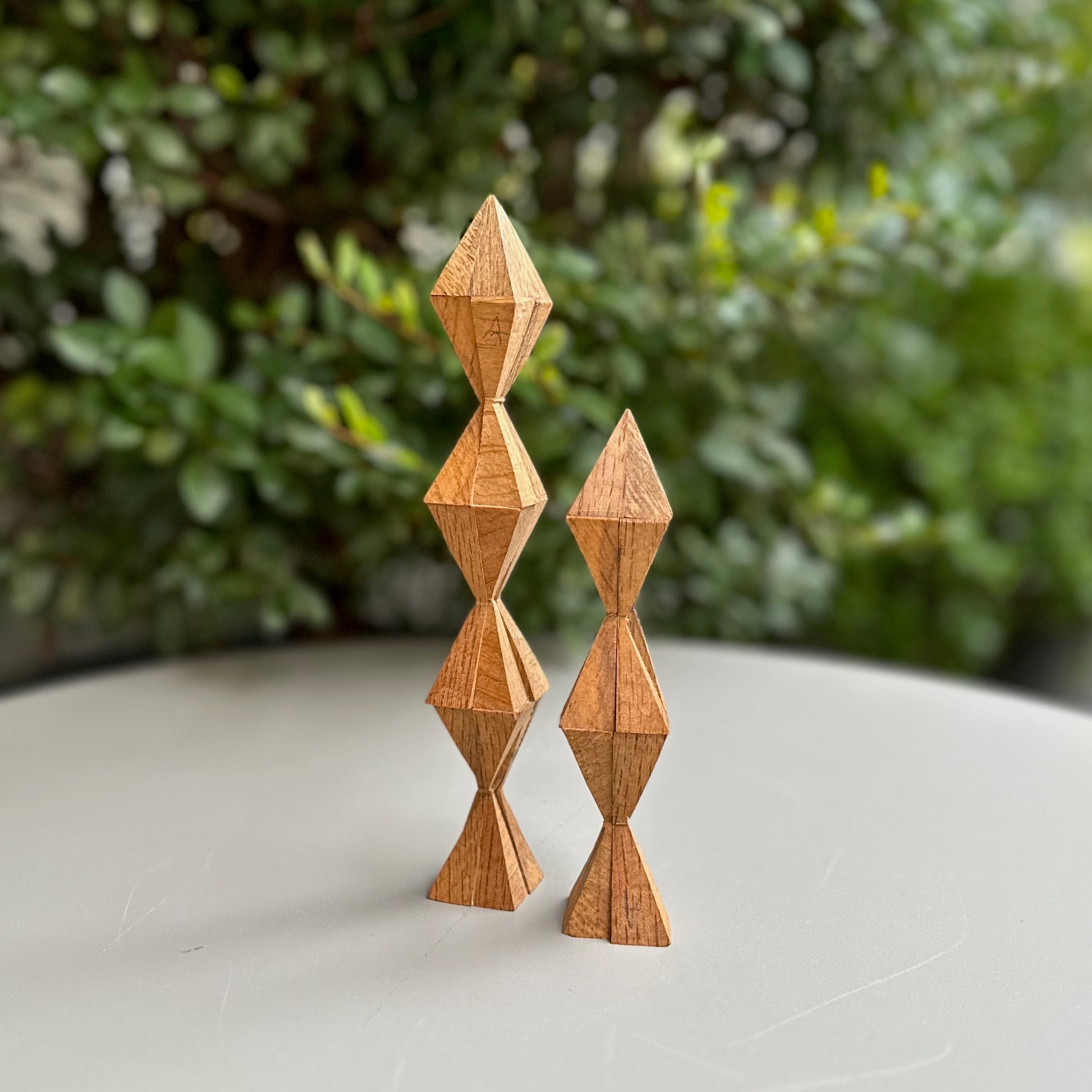 柱のオブジェ(クヌギ)