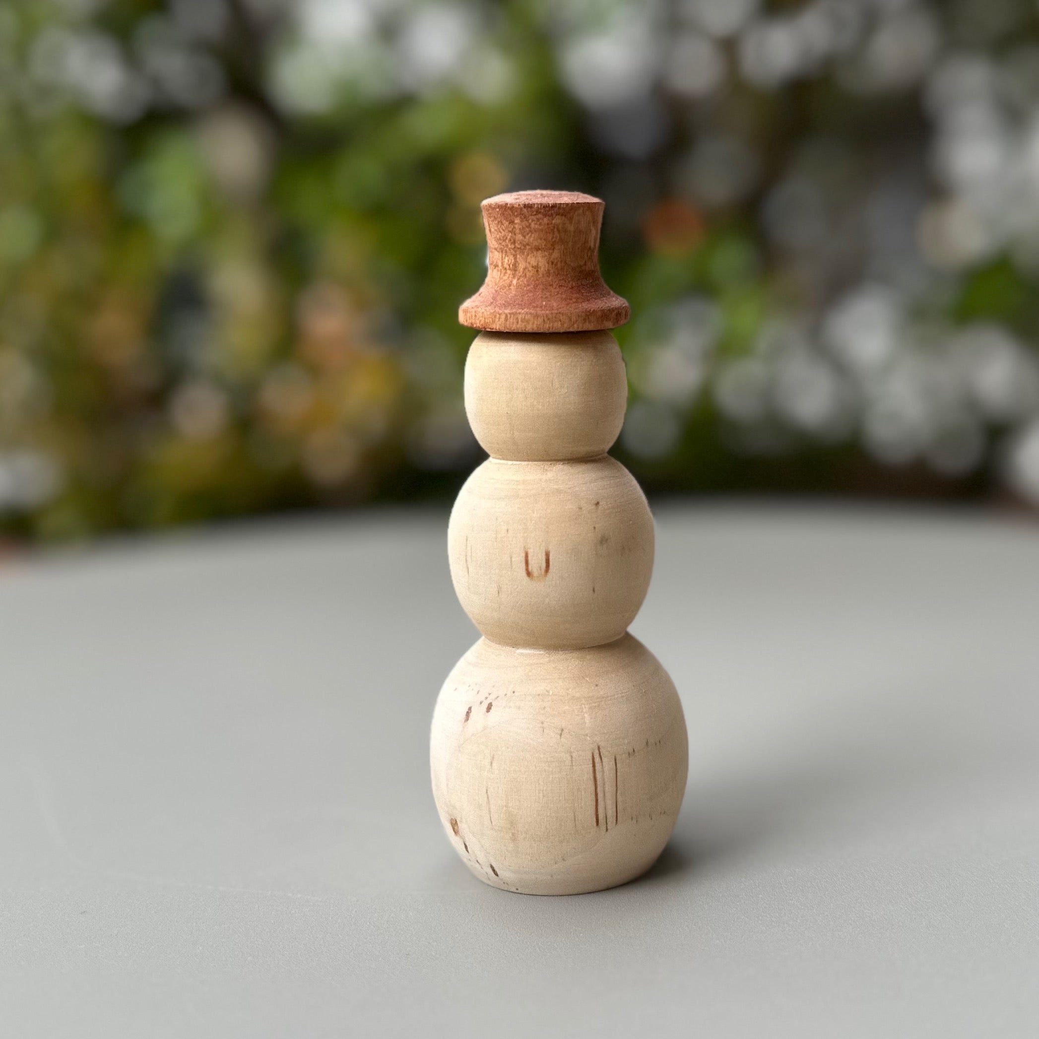 スノーマン(シラカバ、パドゥーク)