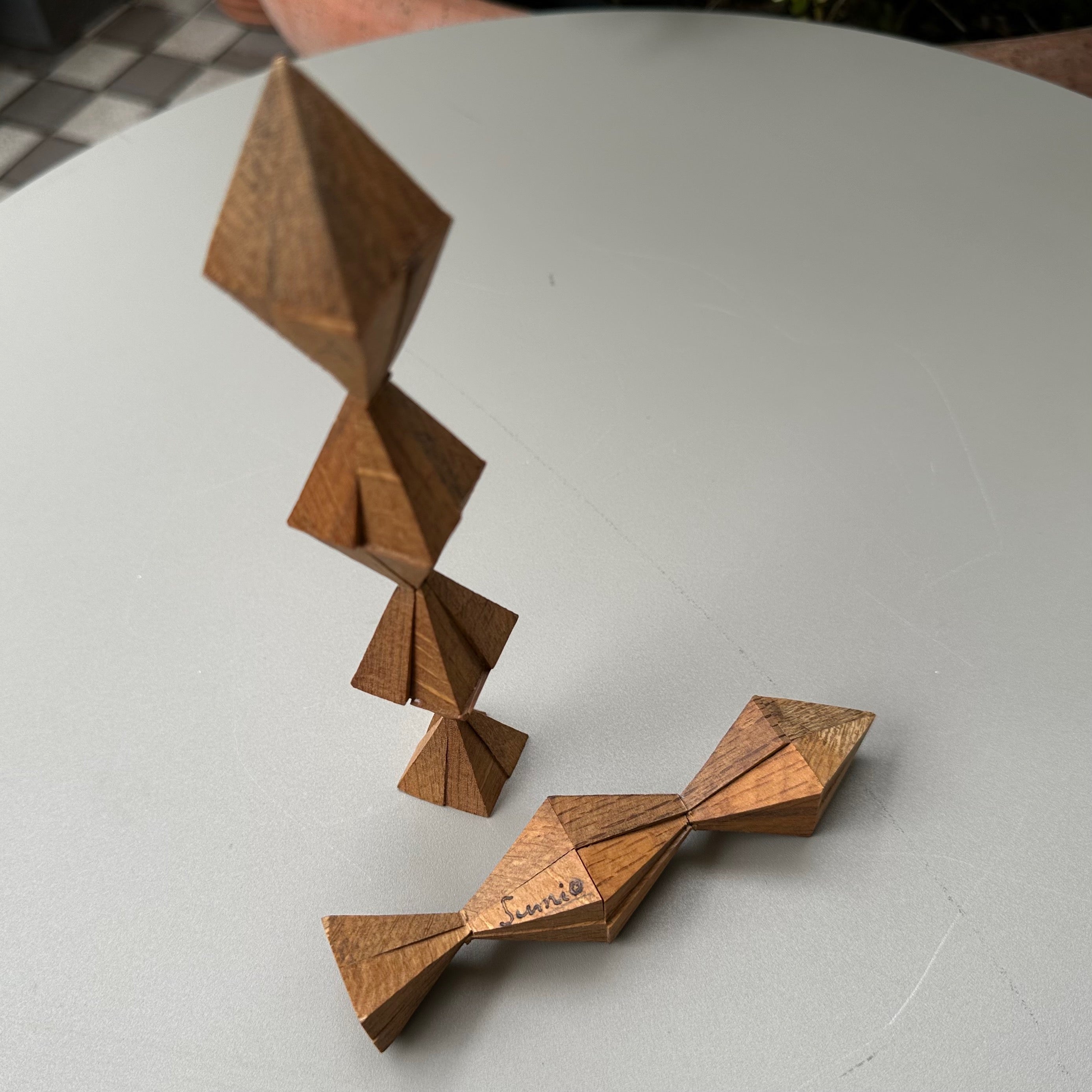 柱のオブジェ(クヌギ)