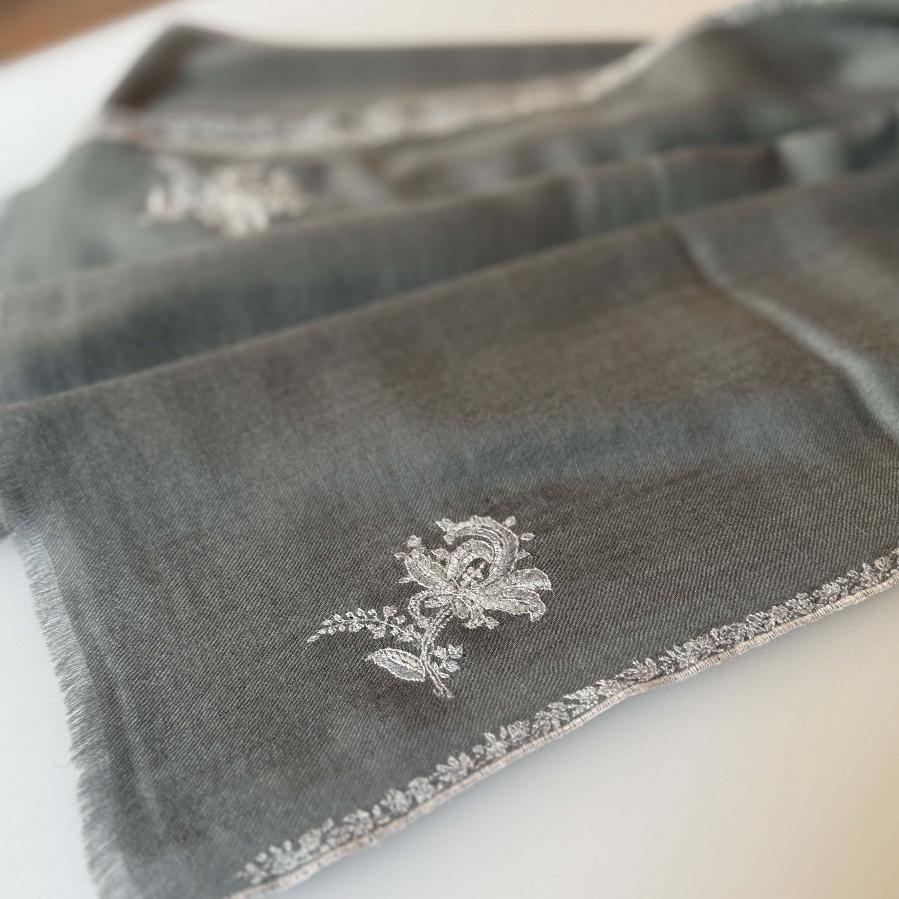 Sozni Line + Motif Pashmina Stole, Light Gray