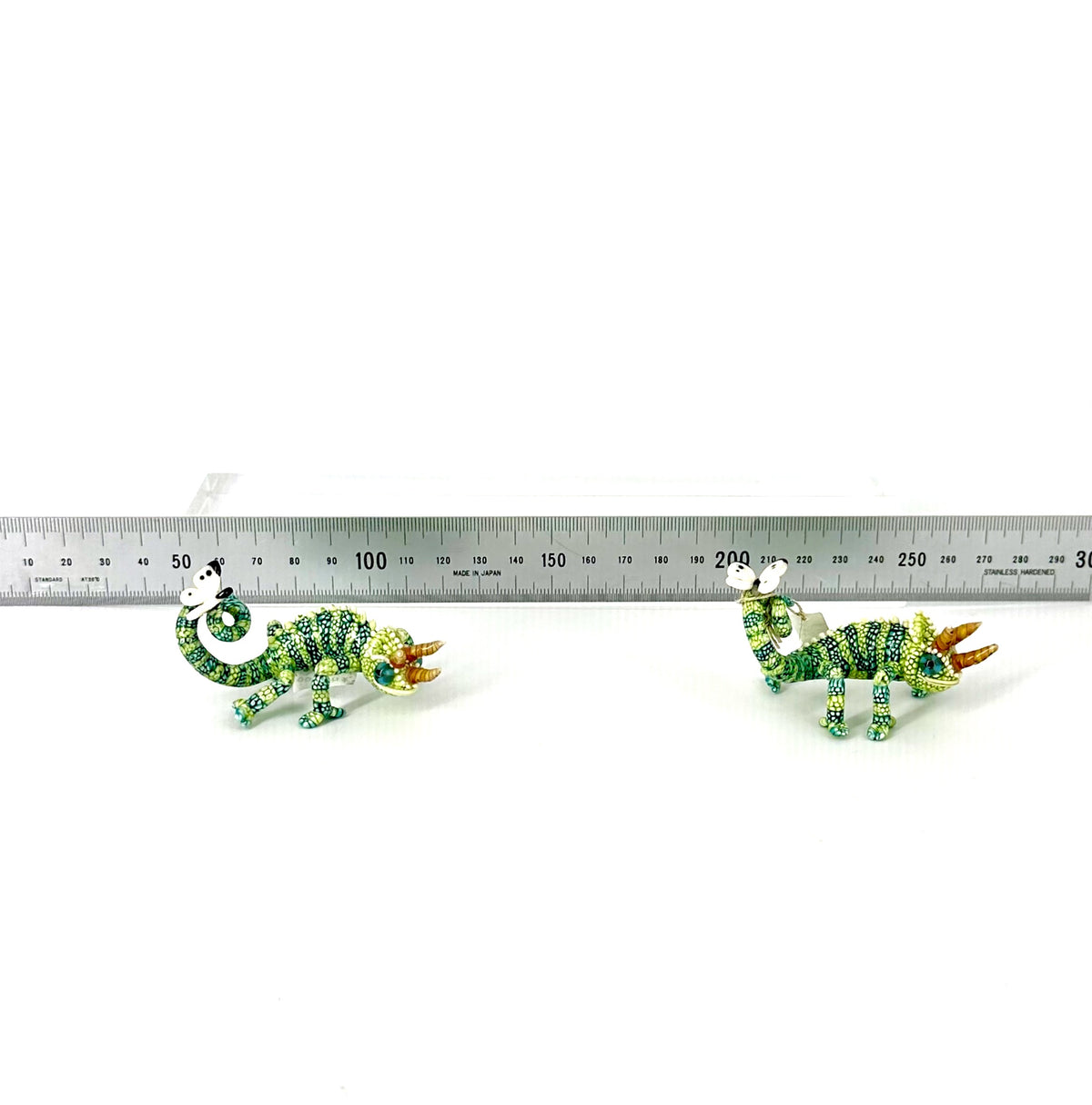 ジャクソンカメレオン006 右向き