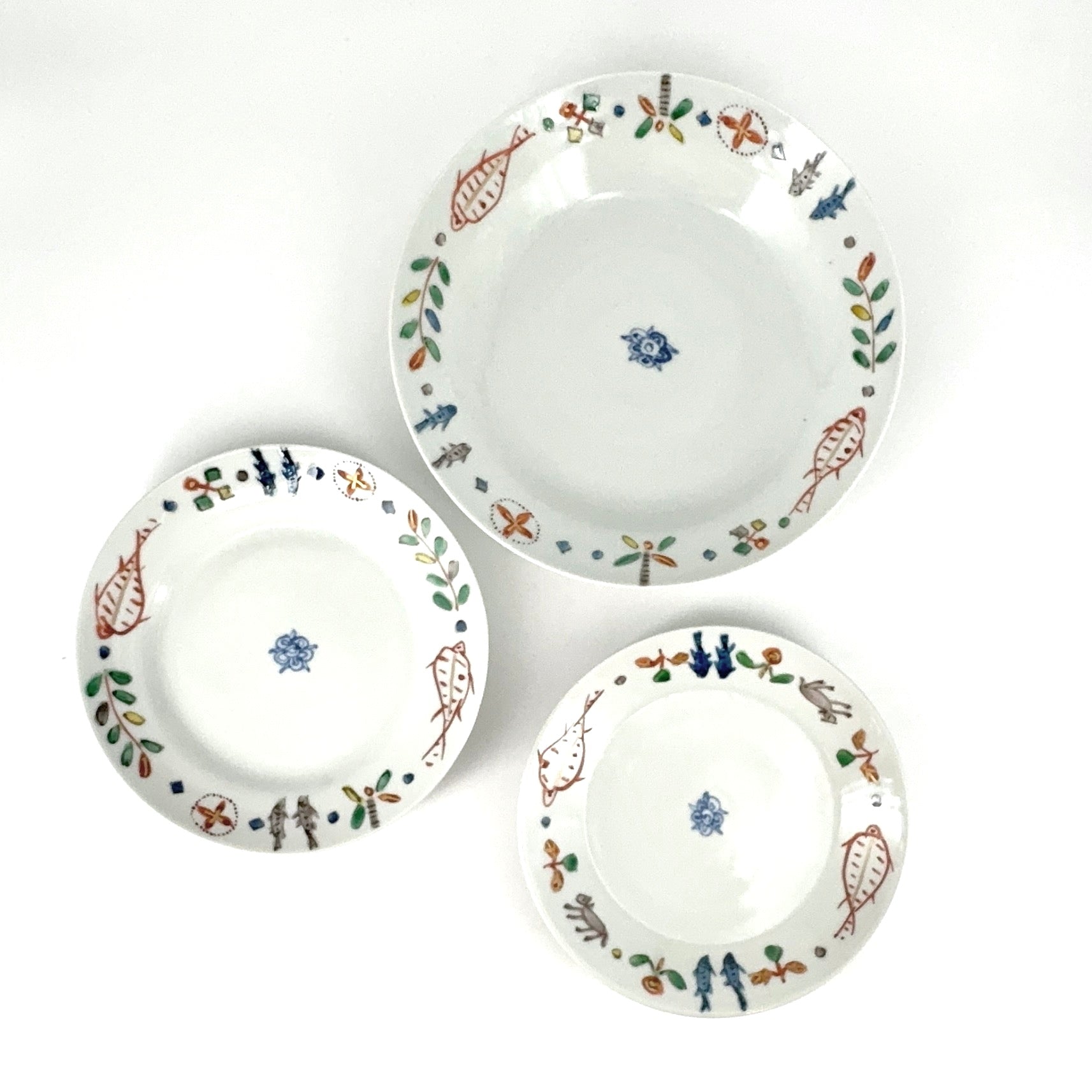 5-inch plate with Kanta design and colored dyeing