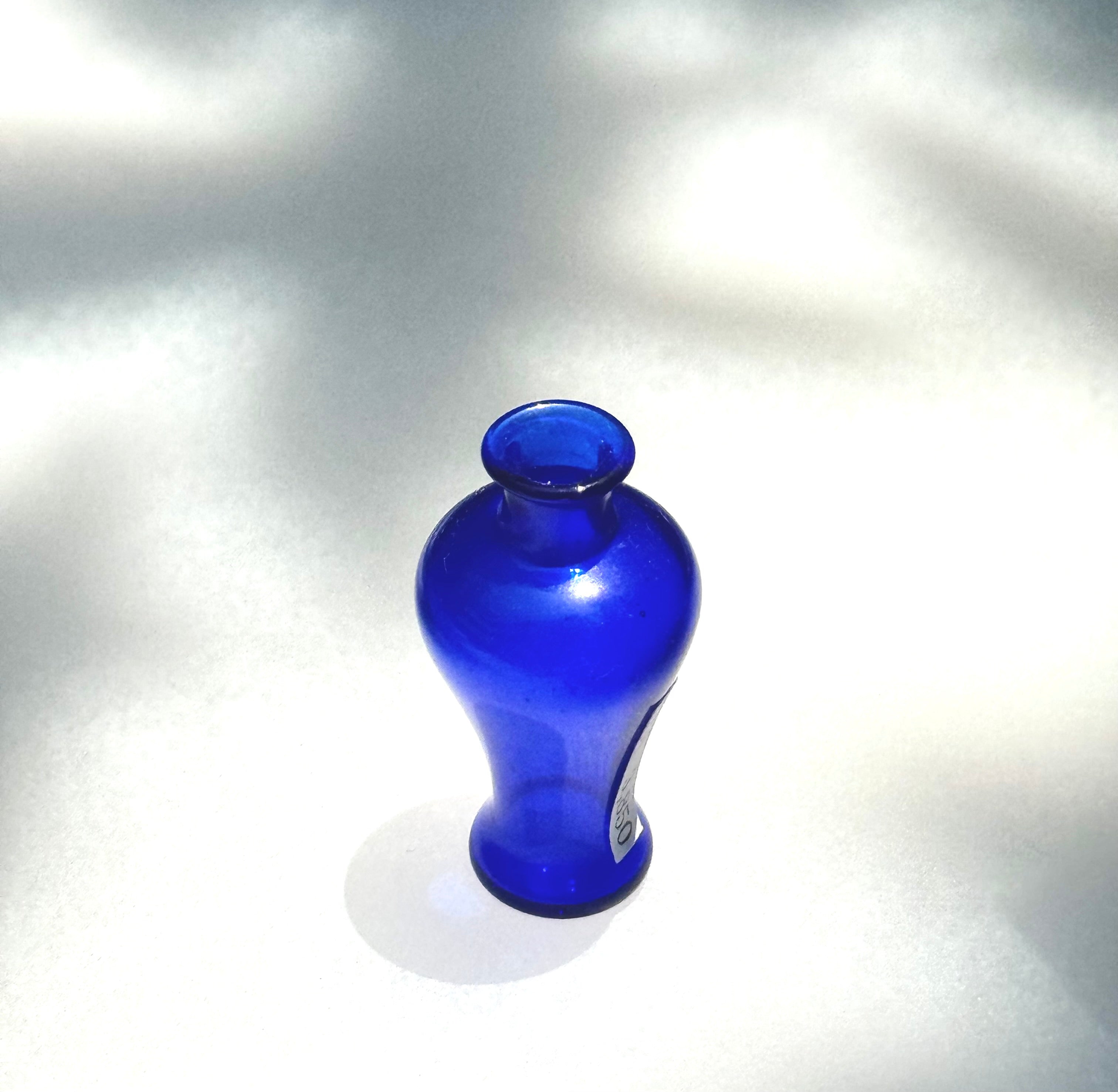 瑠璃瓶子