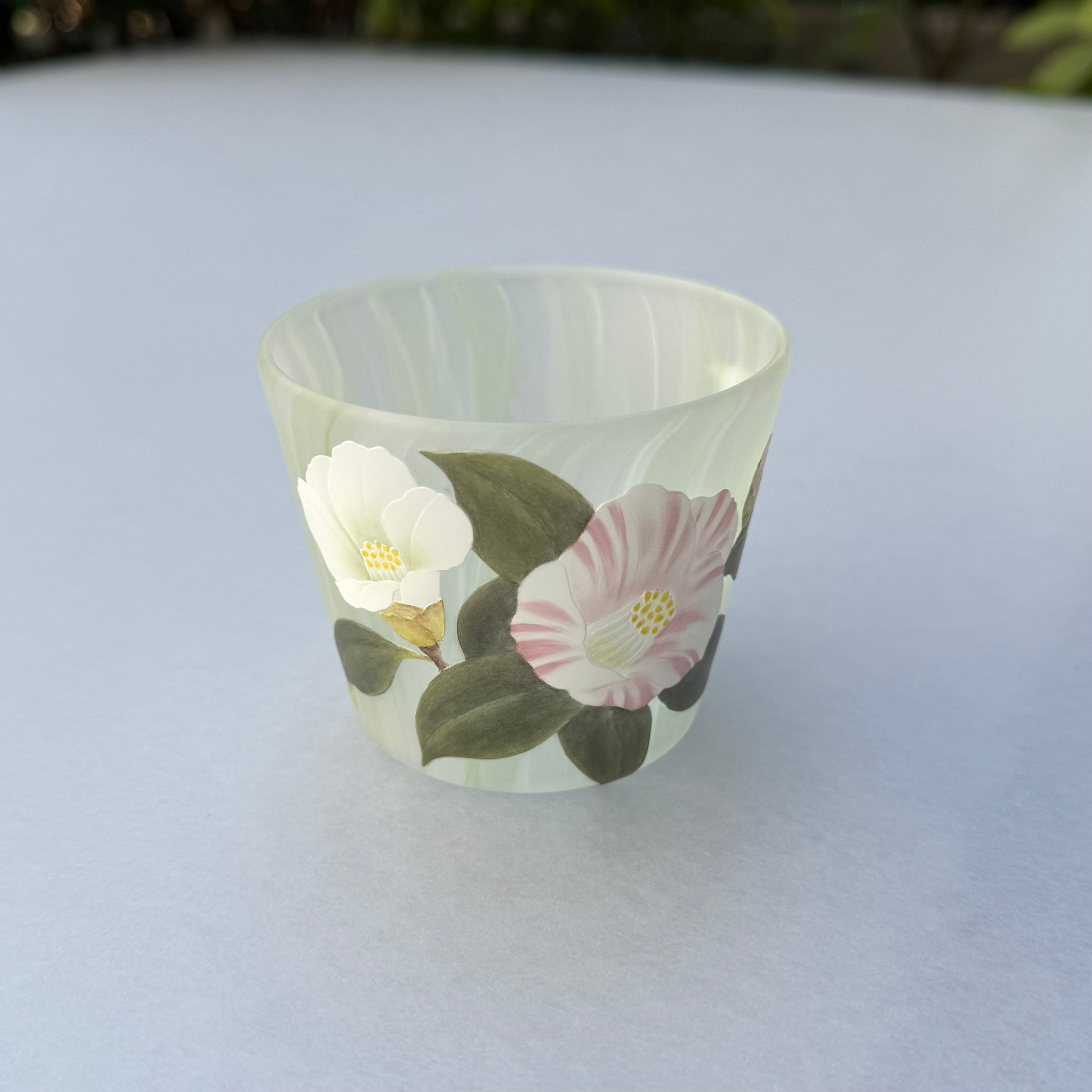 32_Free Glass "Camellia"