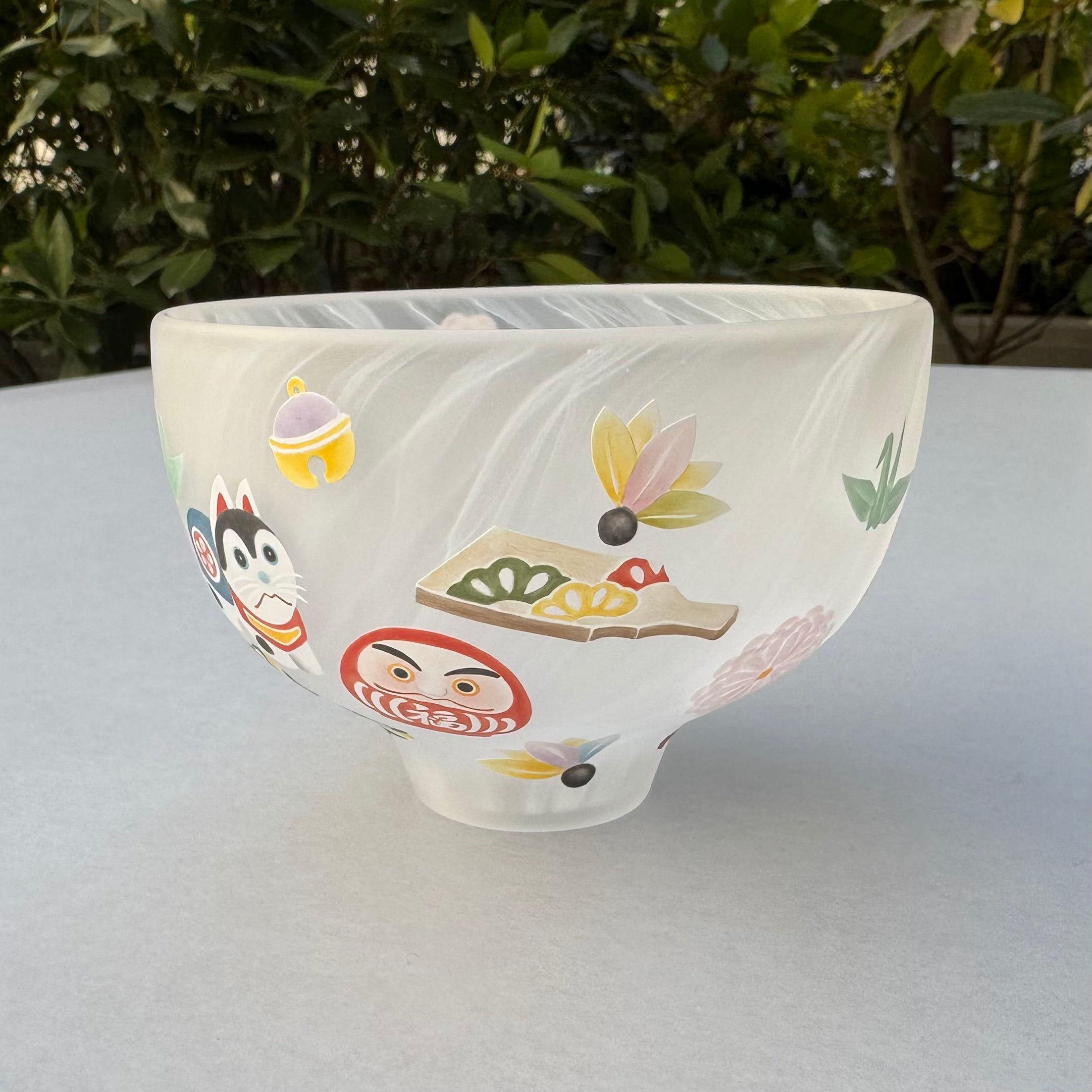 2_茶碗「宝づくし」