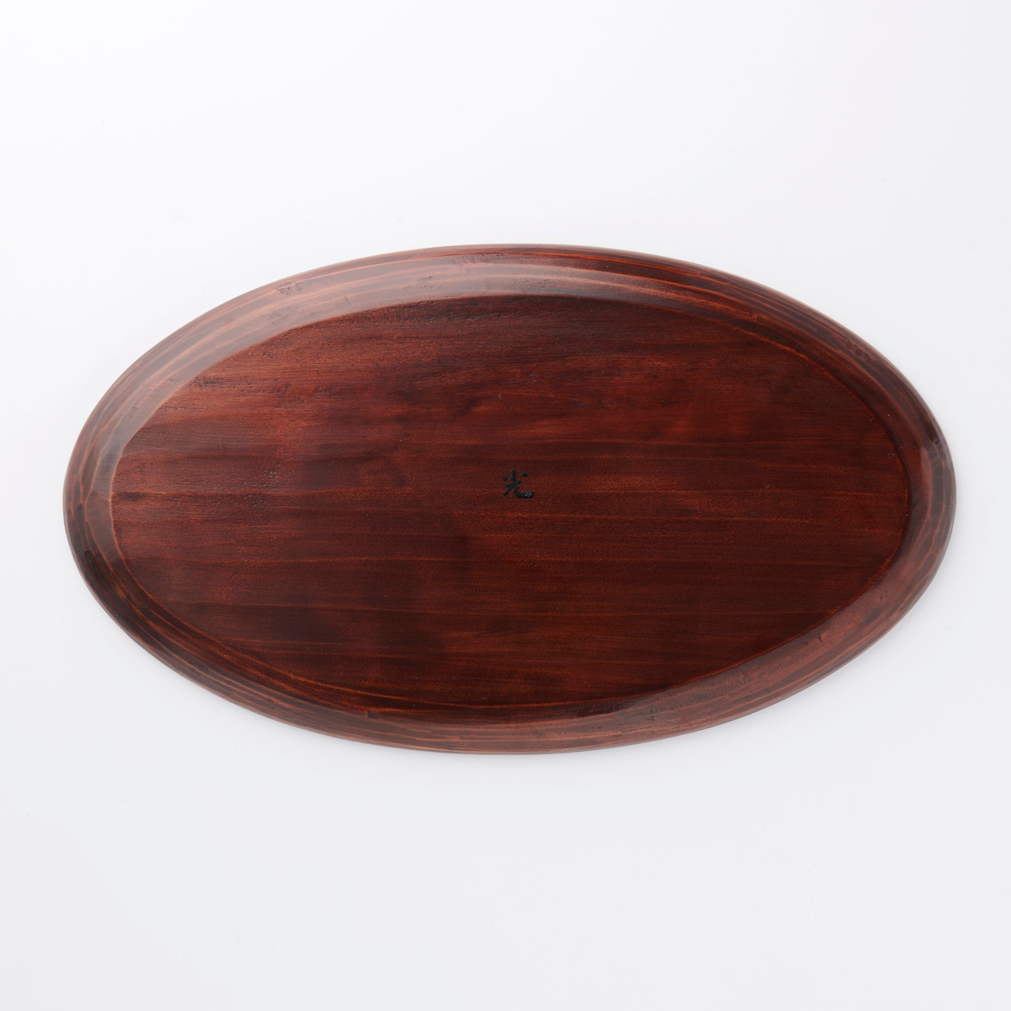 Oval tray with engraved pattern A