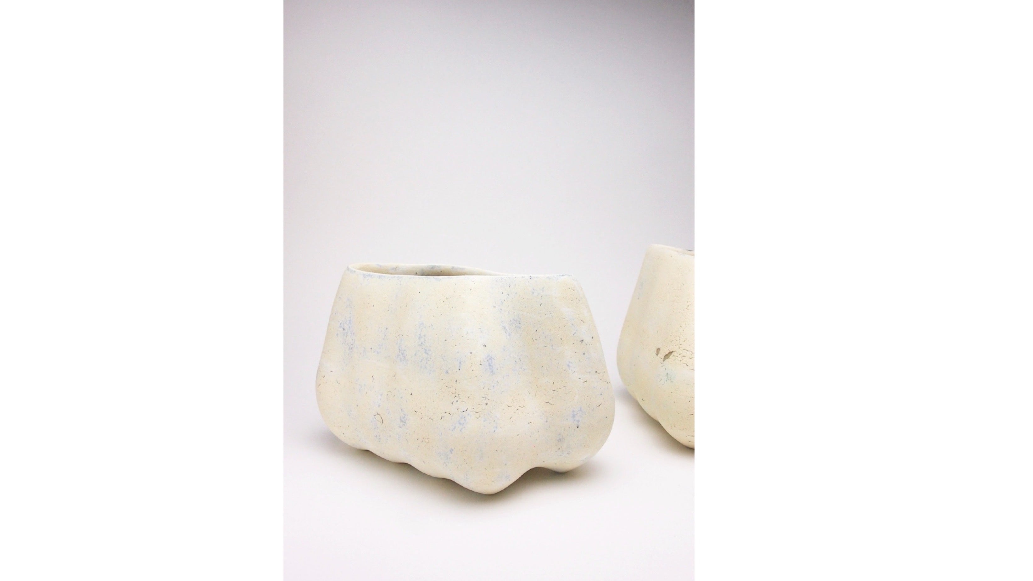 片山亜紀 陶展 — 春しぐれ —　2026.4.18(土)-4.26(日）