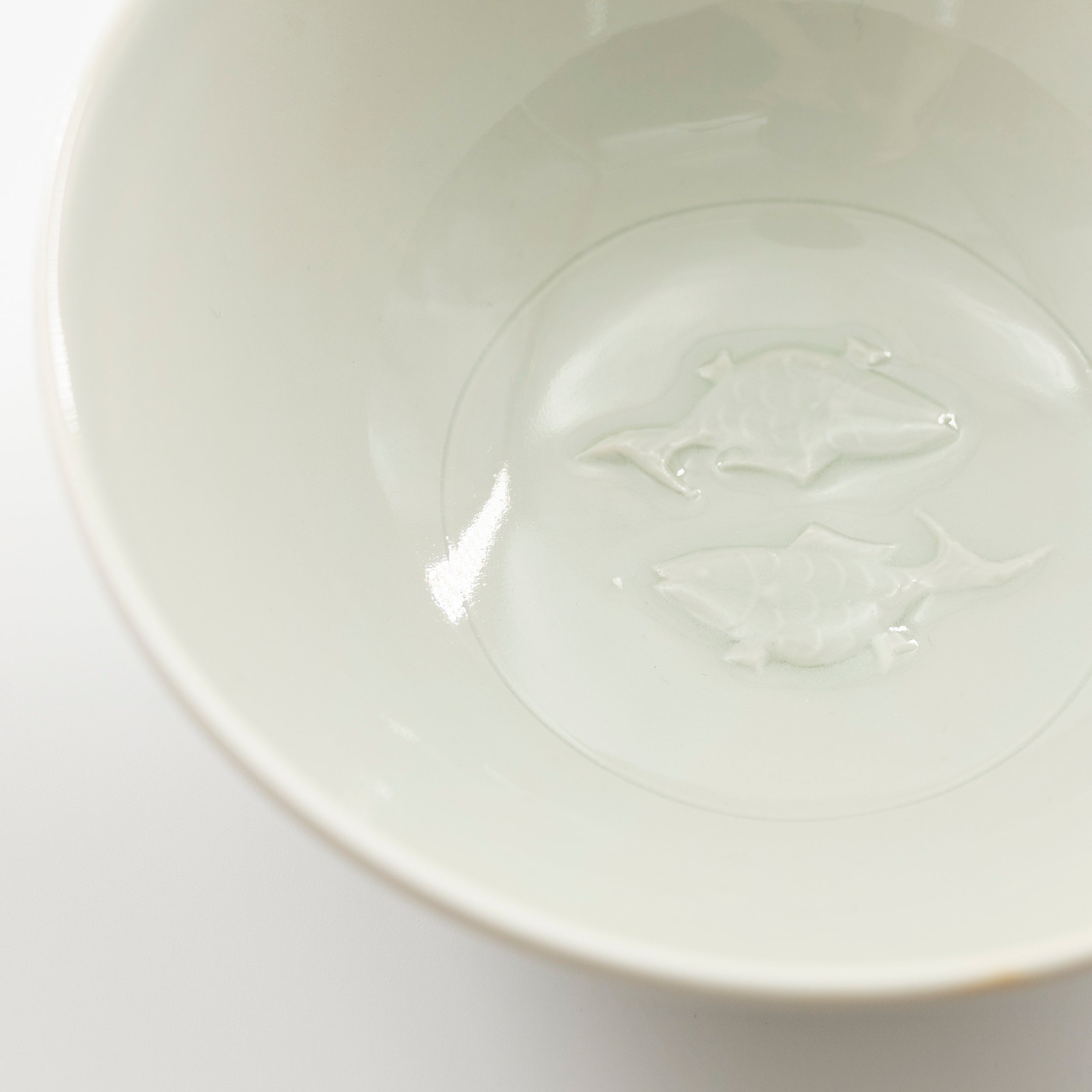 White porcelain double fish bowl