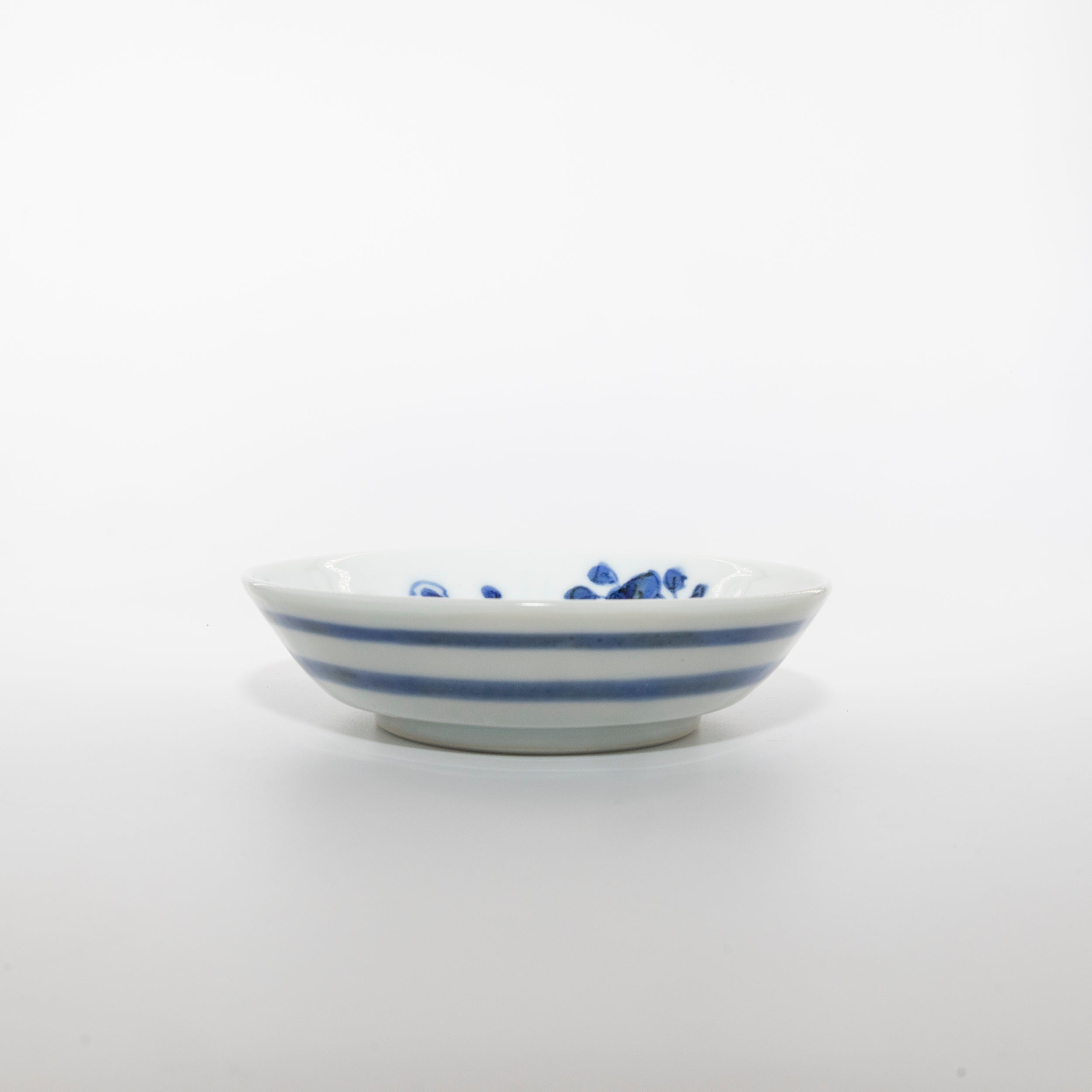 Small plate with blue and white floral motif