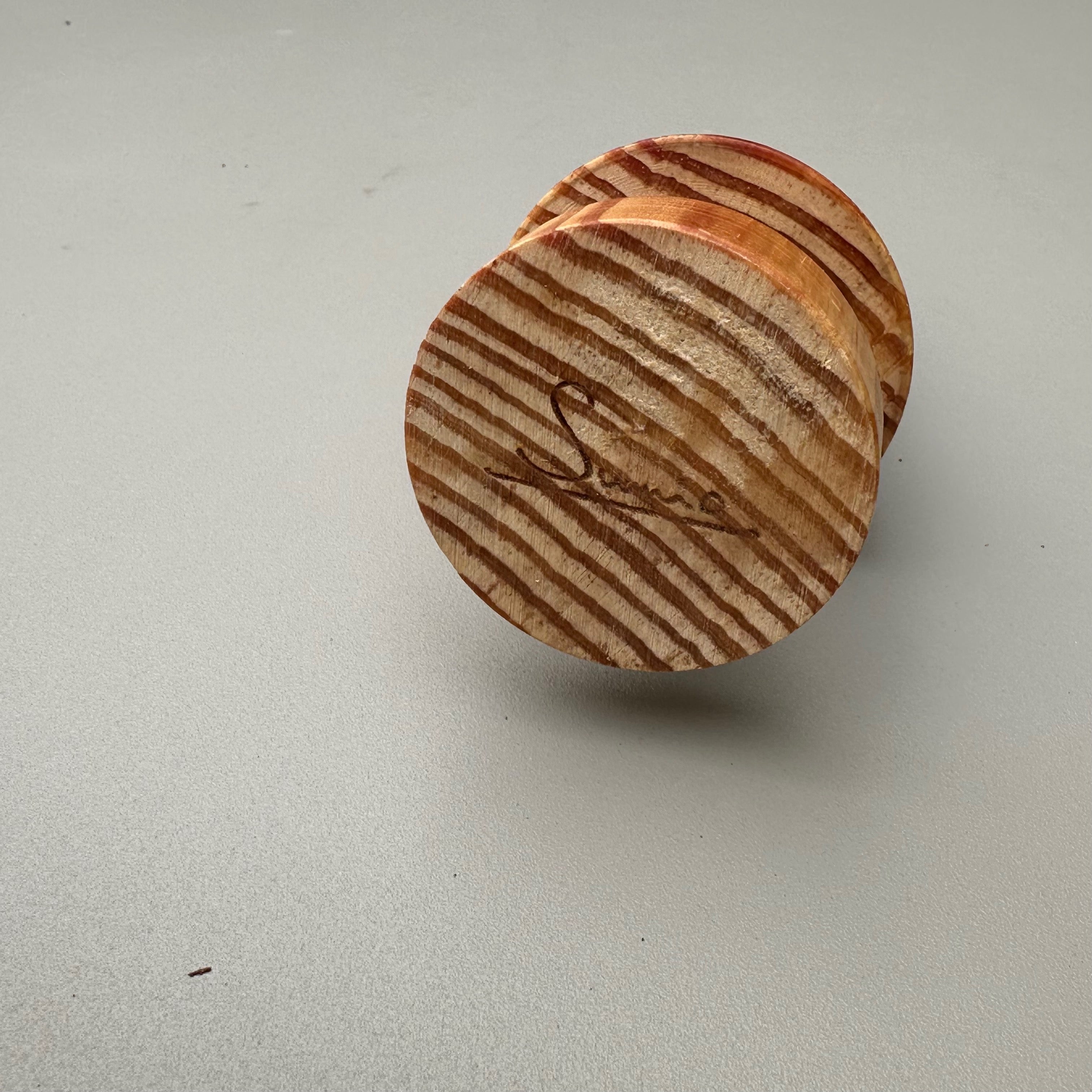 ツリー（アカマツ）