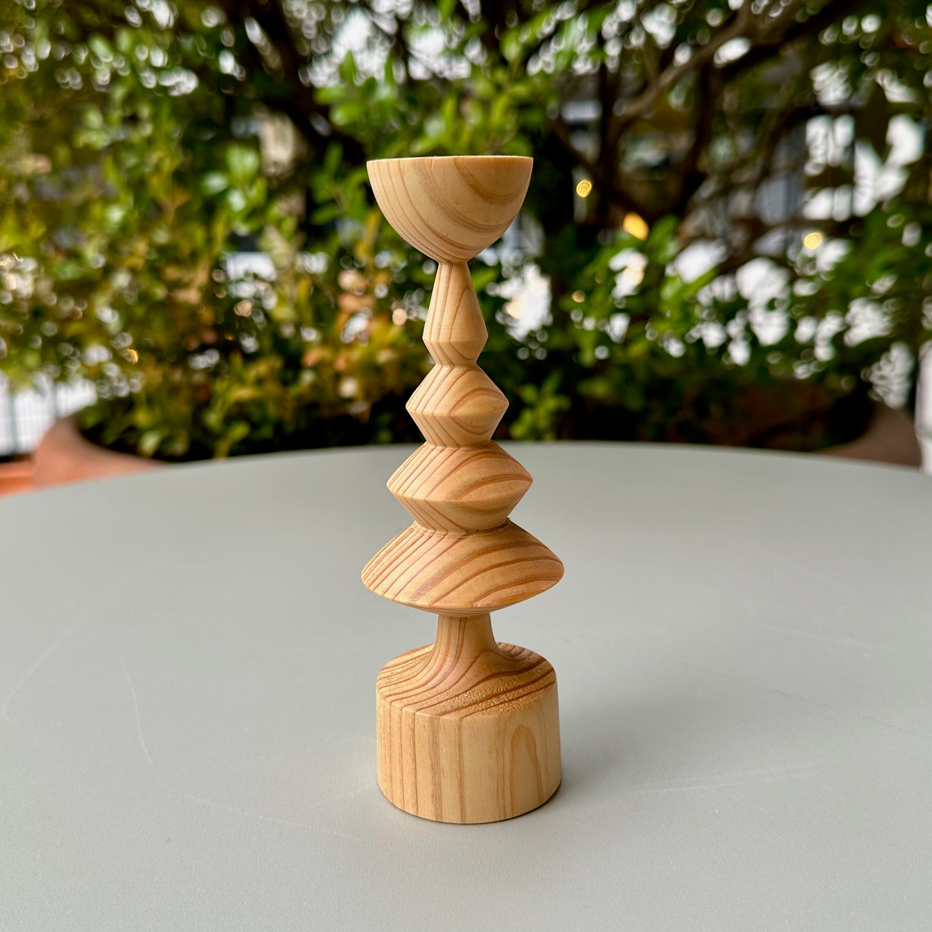 小さなものを置くオブジェ（アカマツ）