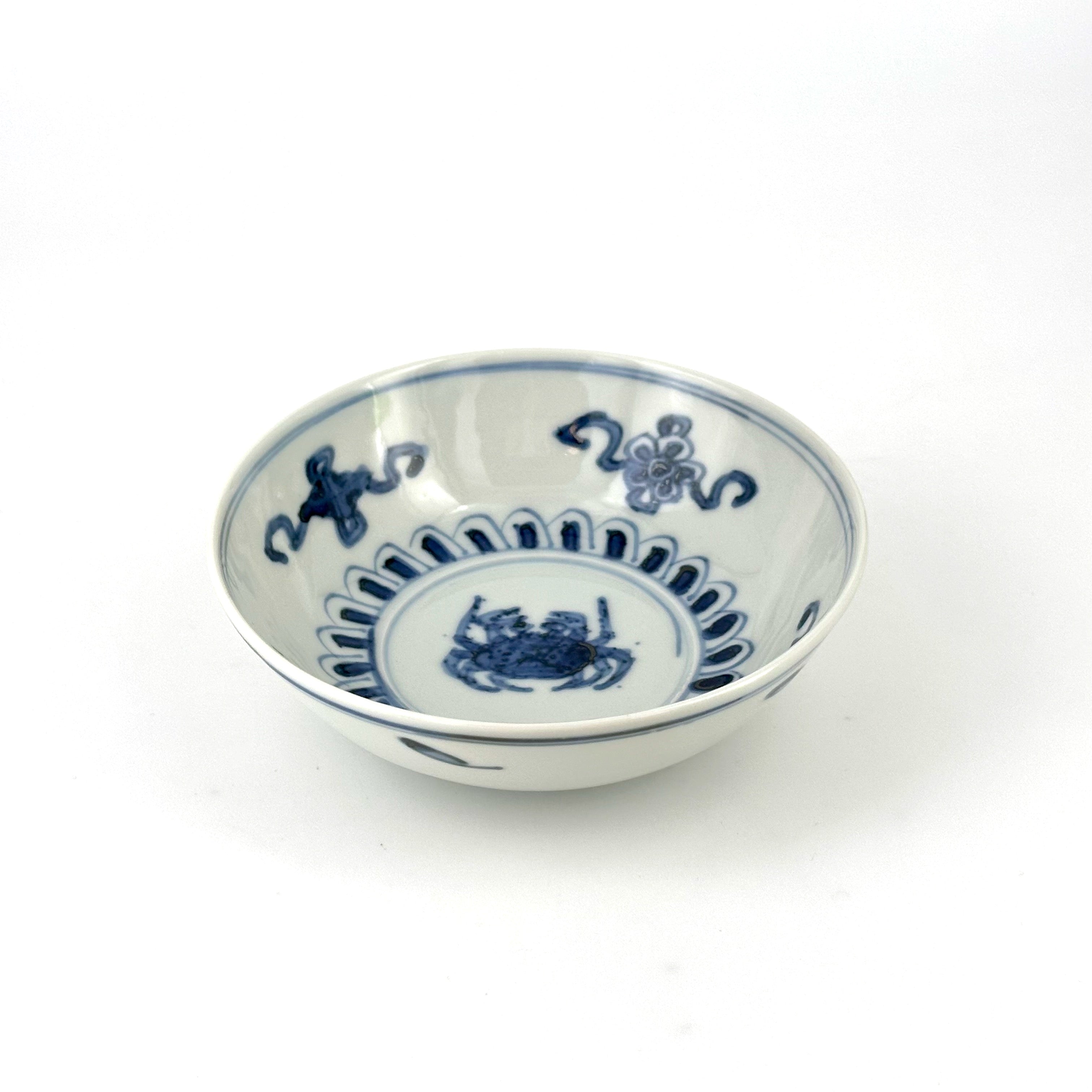 染付 蟹文浅鉢