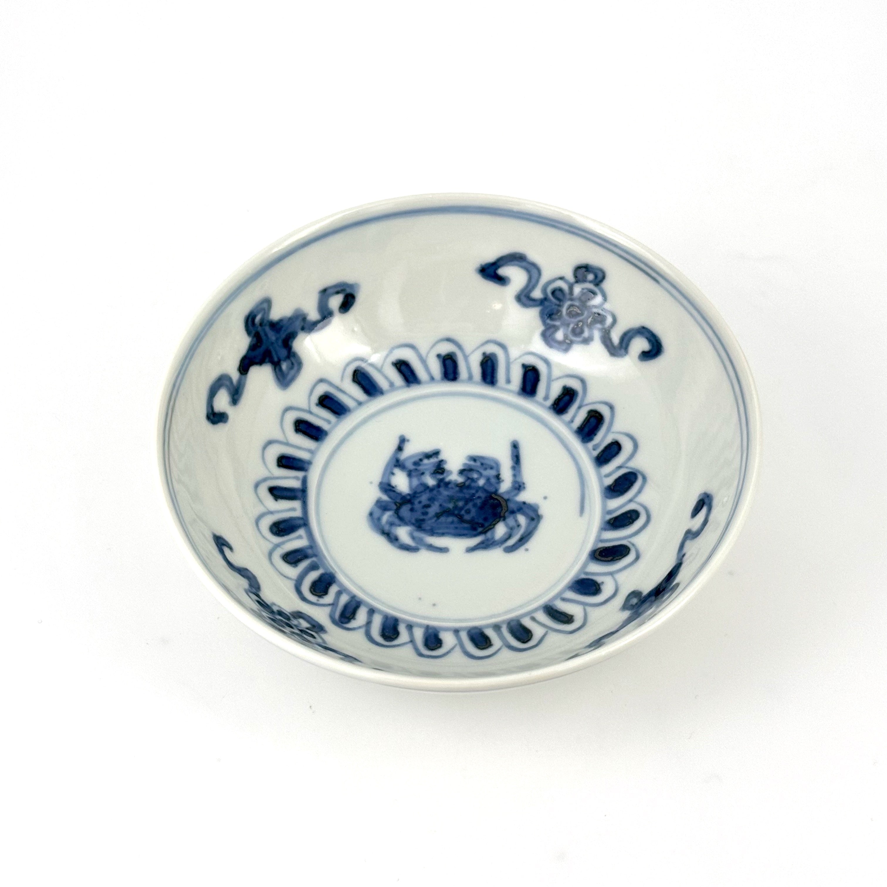 染付 蟹文浅鉢