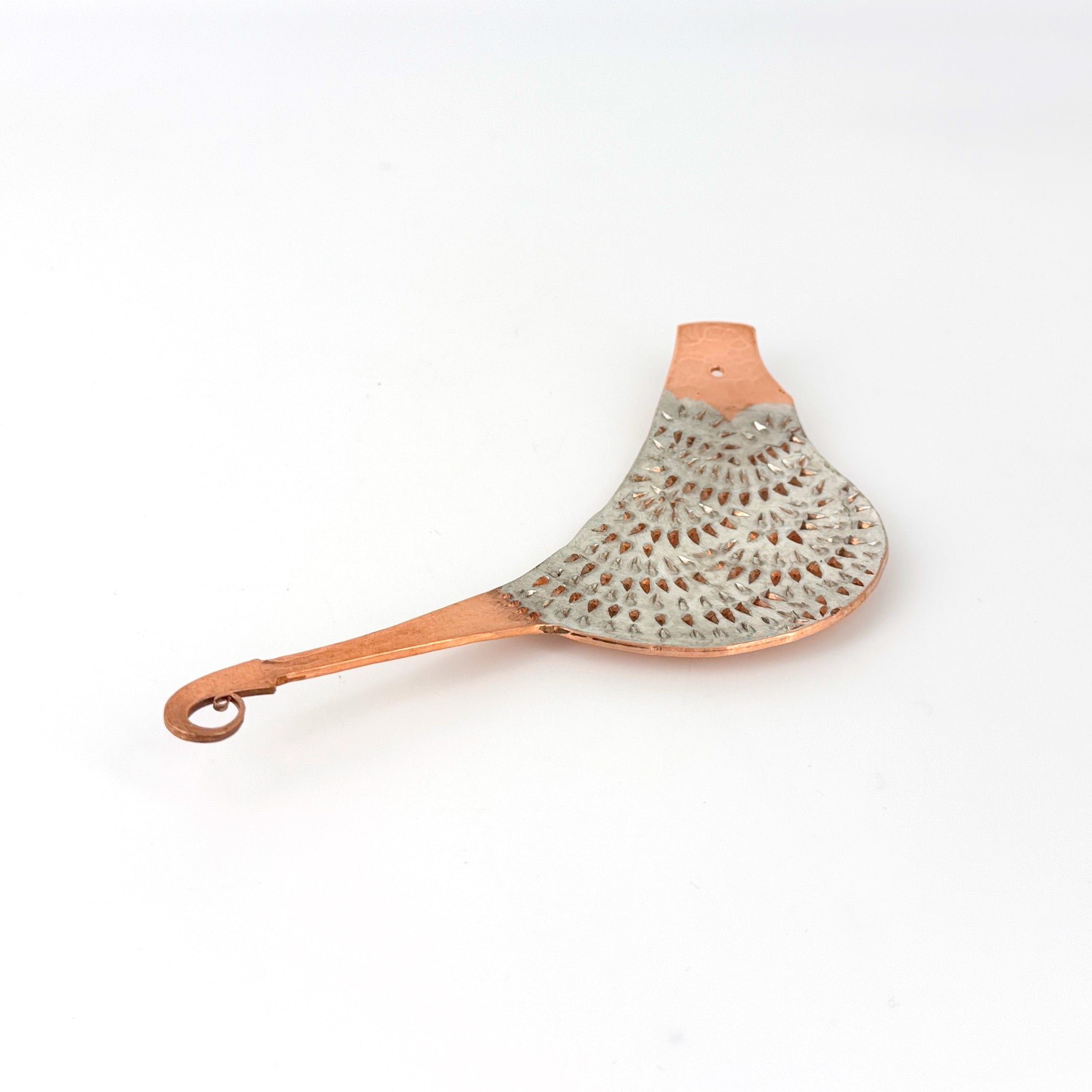 イキモノケモノ（銅・錫）