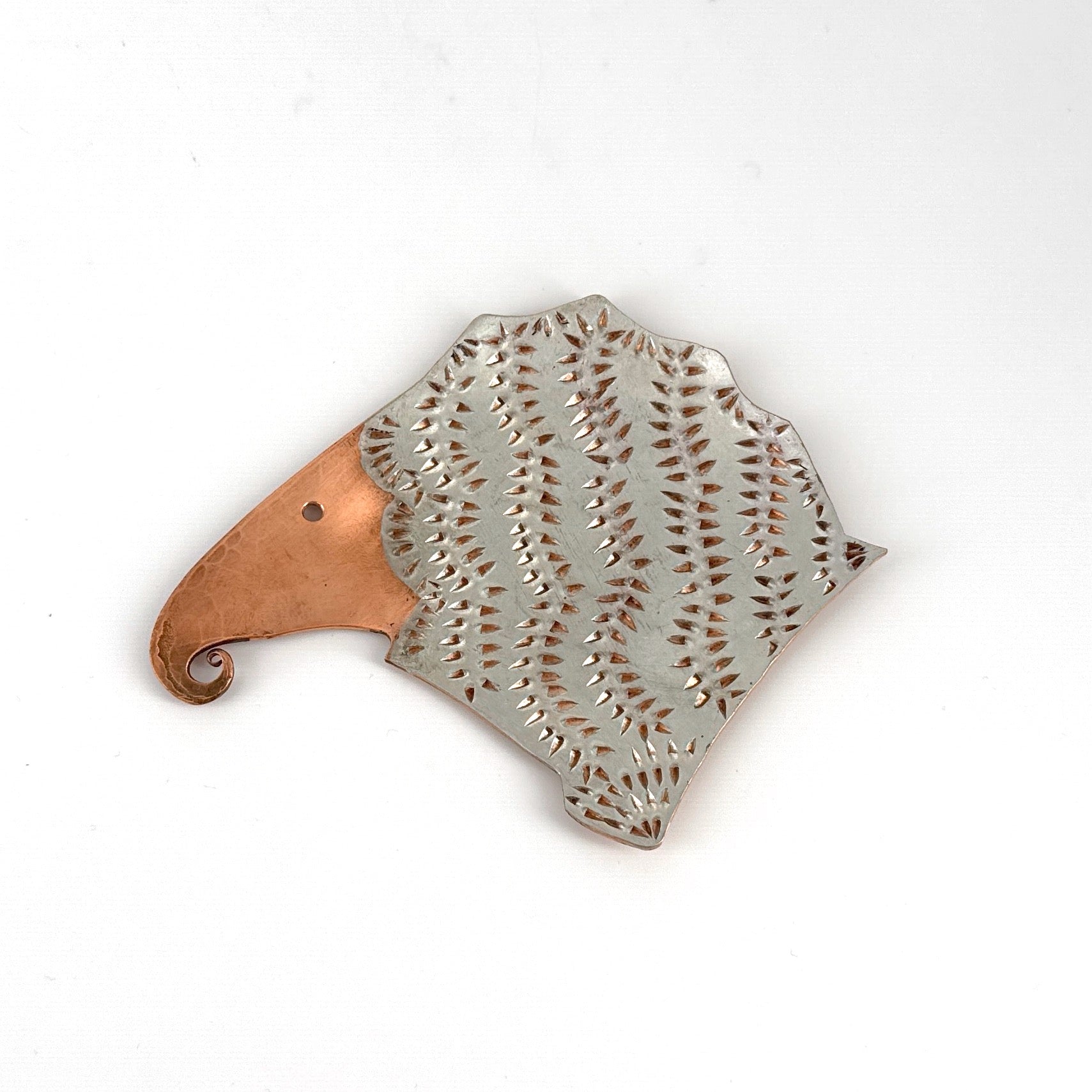 イキモノケモノ（銅・錫）