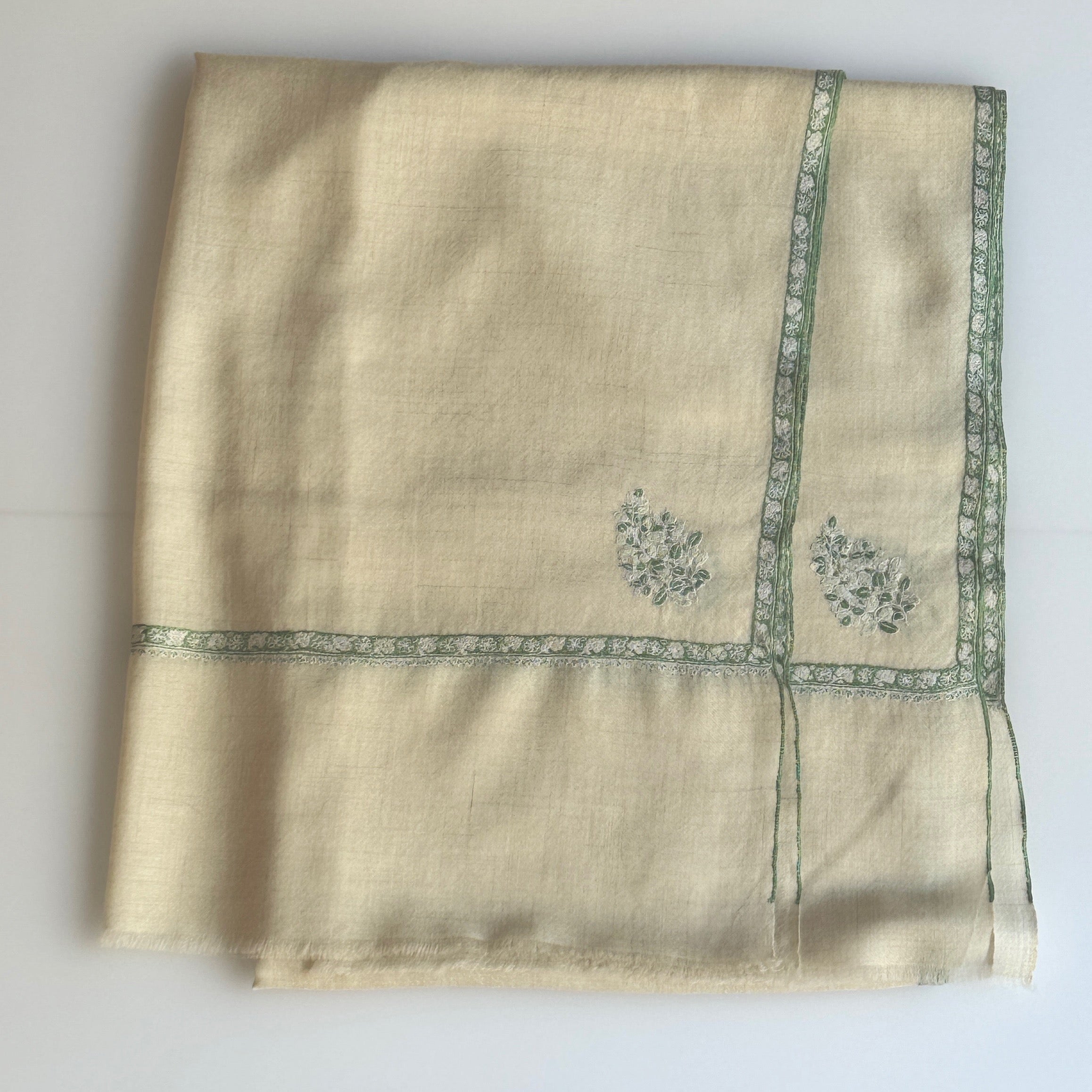 パシュミナストール　ソズニ　細フレーム＋フラワー　　