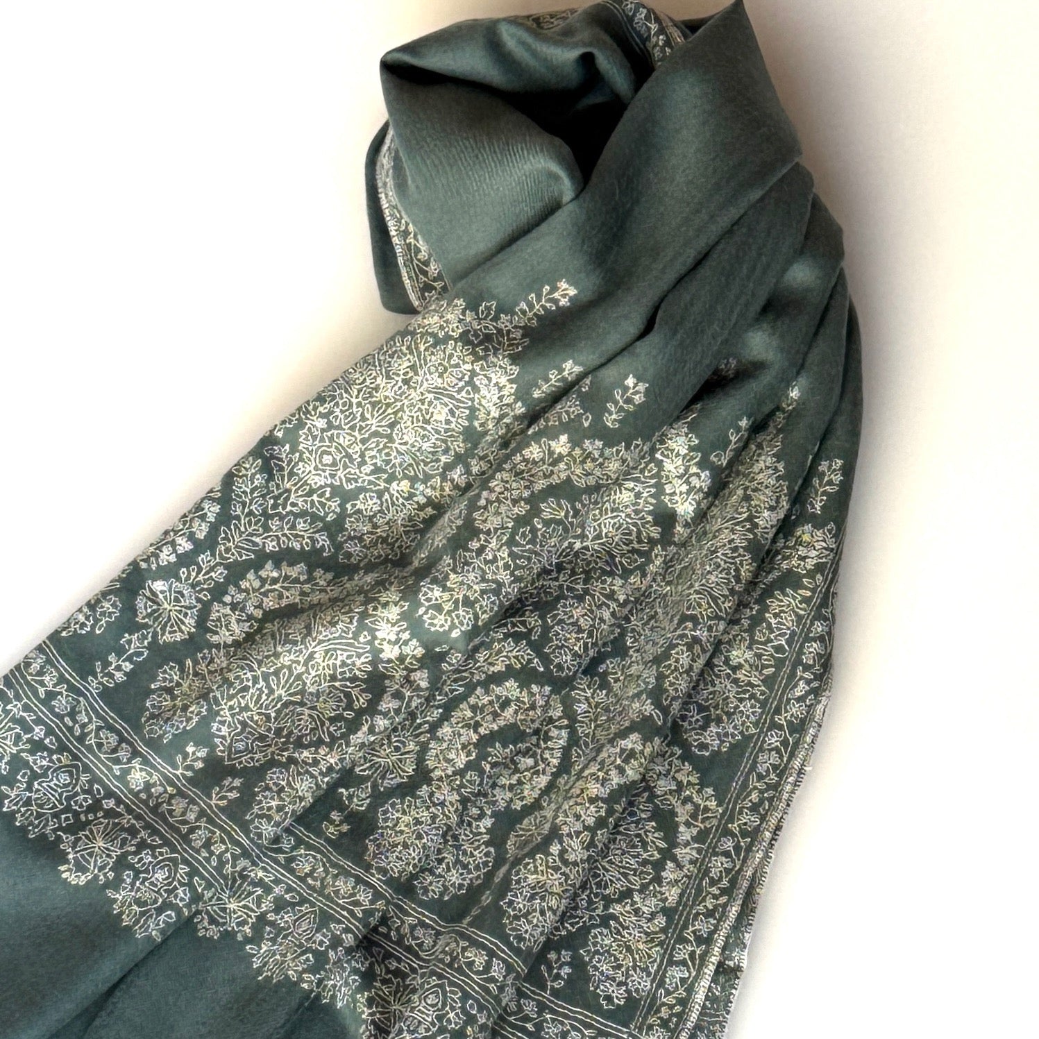 Sozni Paladar Pashmina Stole, Aqua Grey