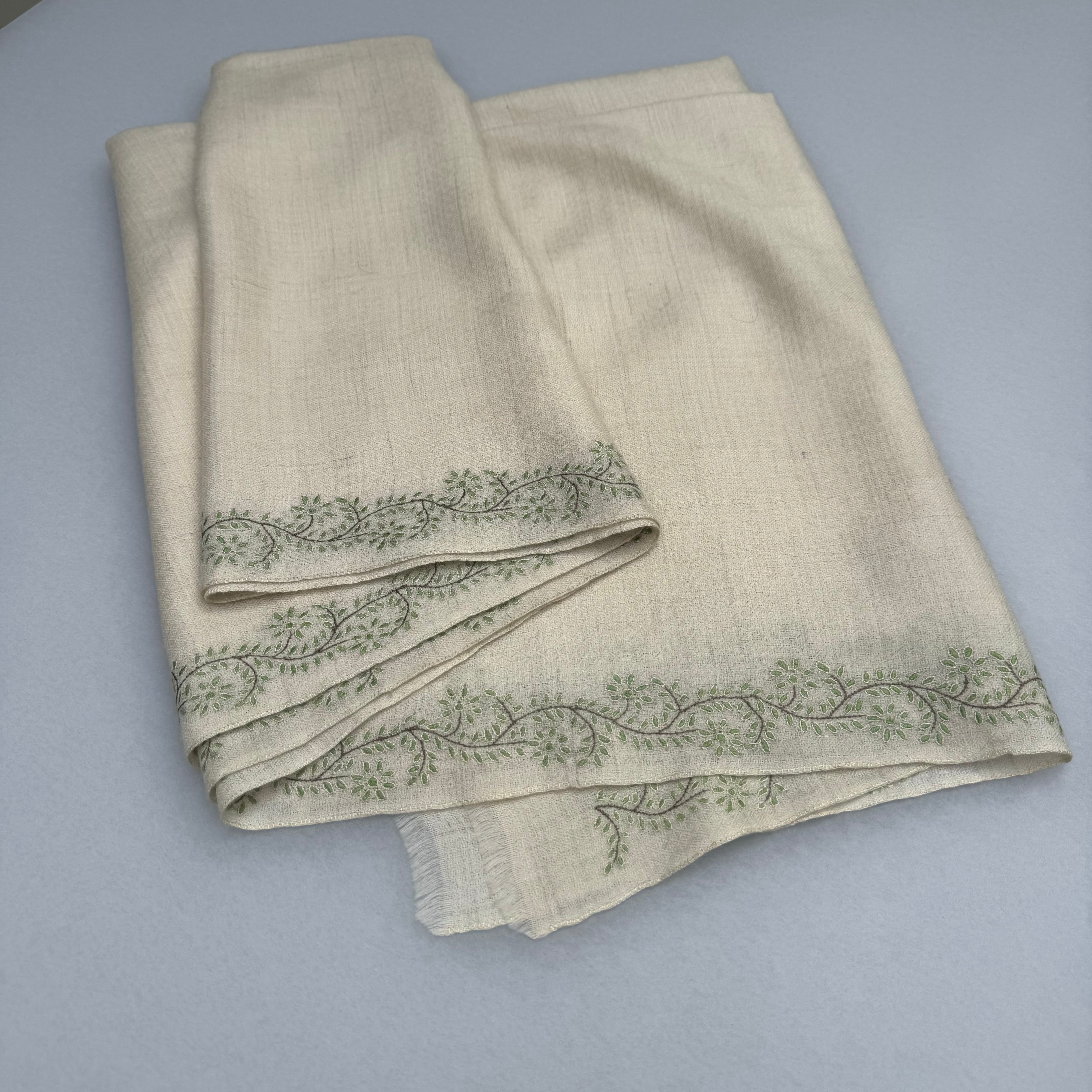 Sozni Pashmina Stole with Side Lines (Leaf) White