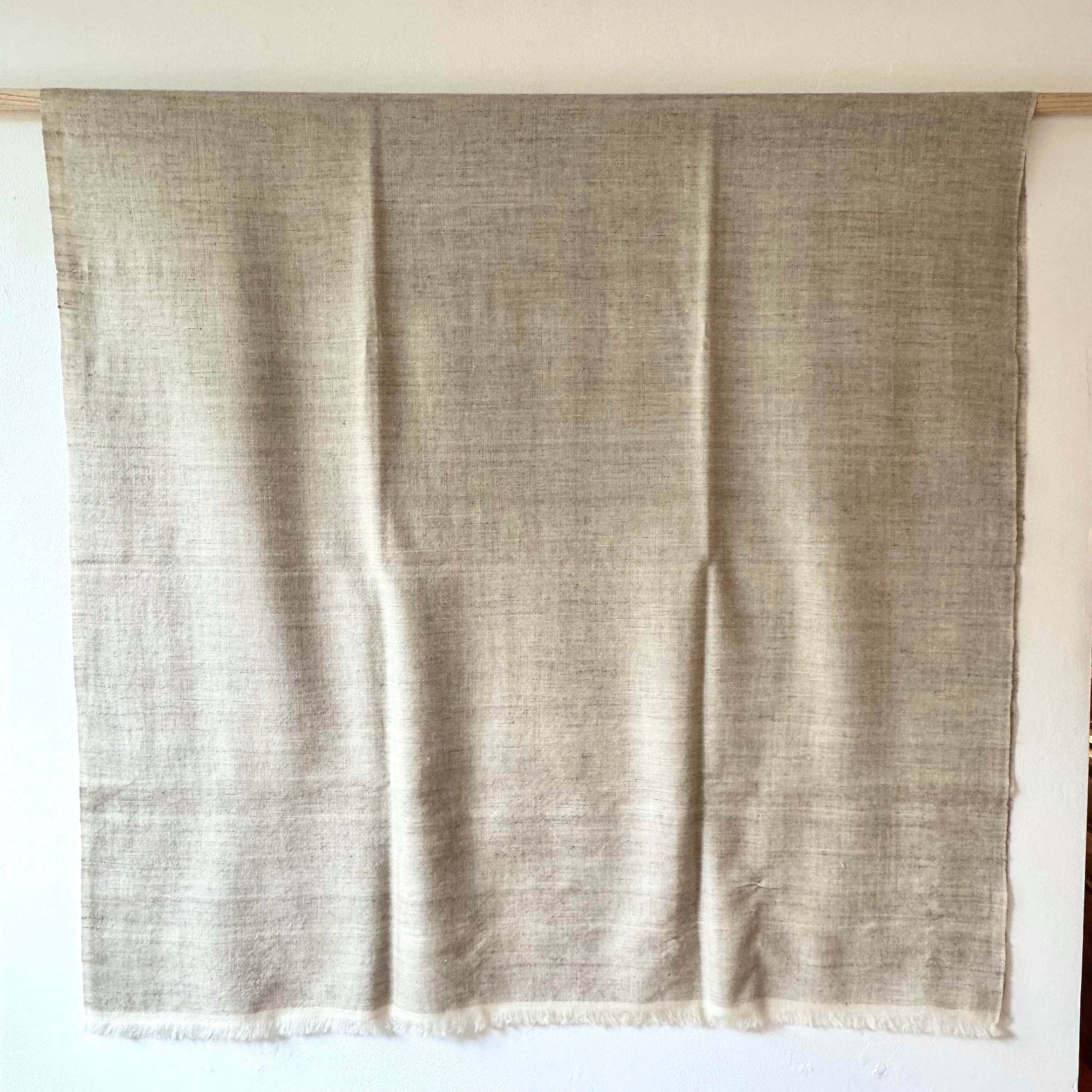 パシュミナショール　手紡ぎ　プレーン　白