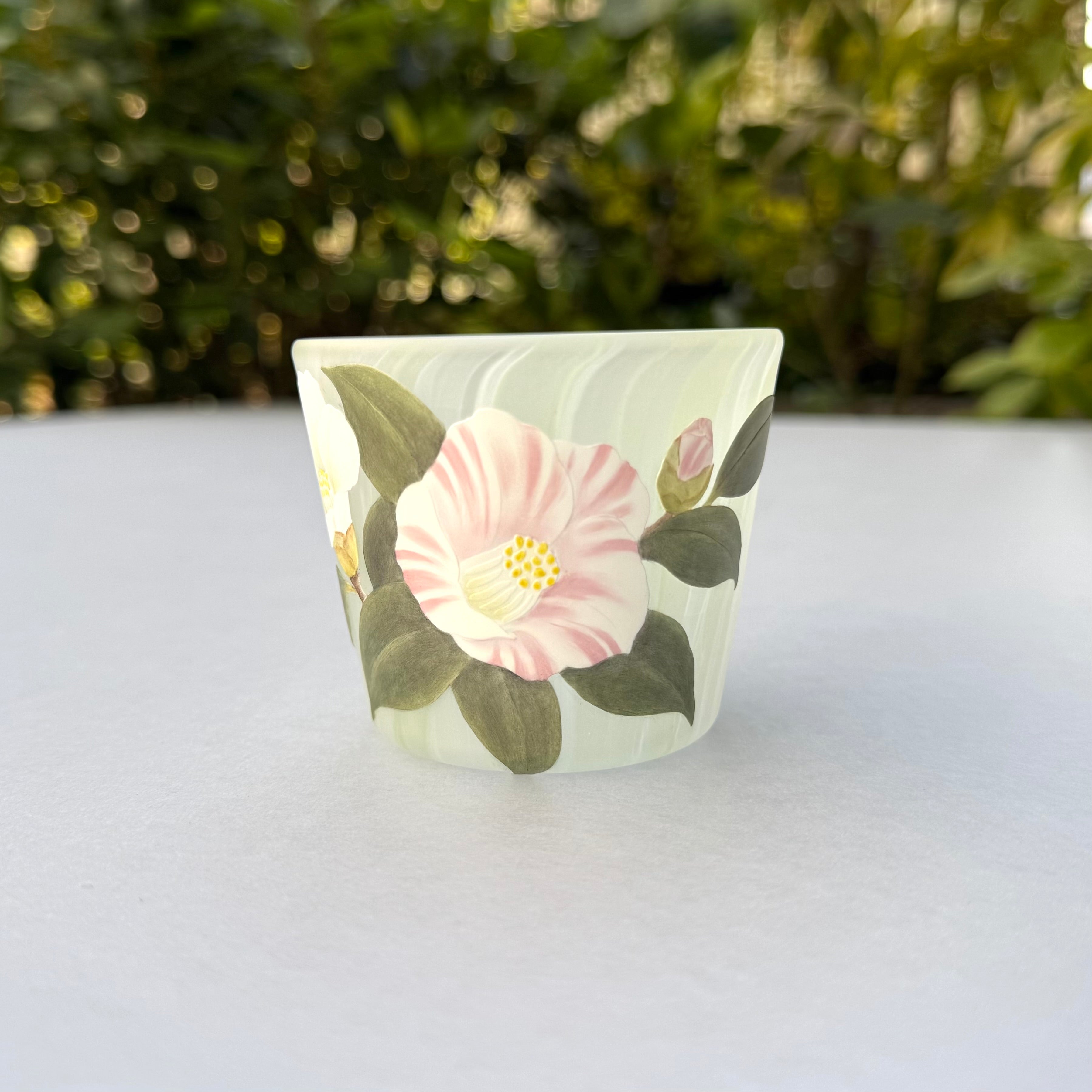 32_Free Glass "Camellia"