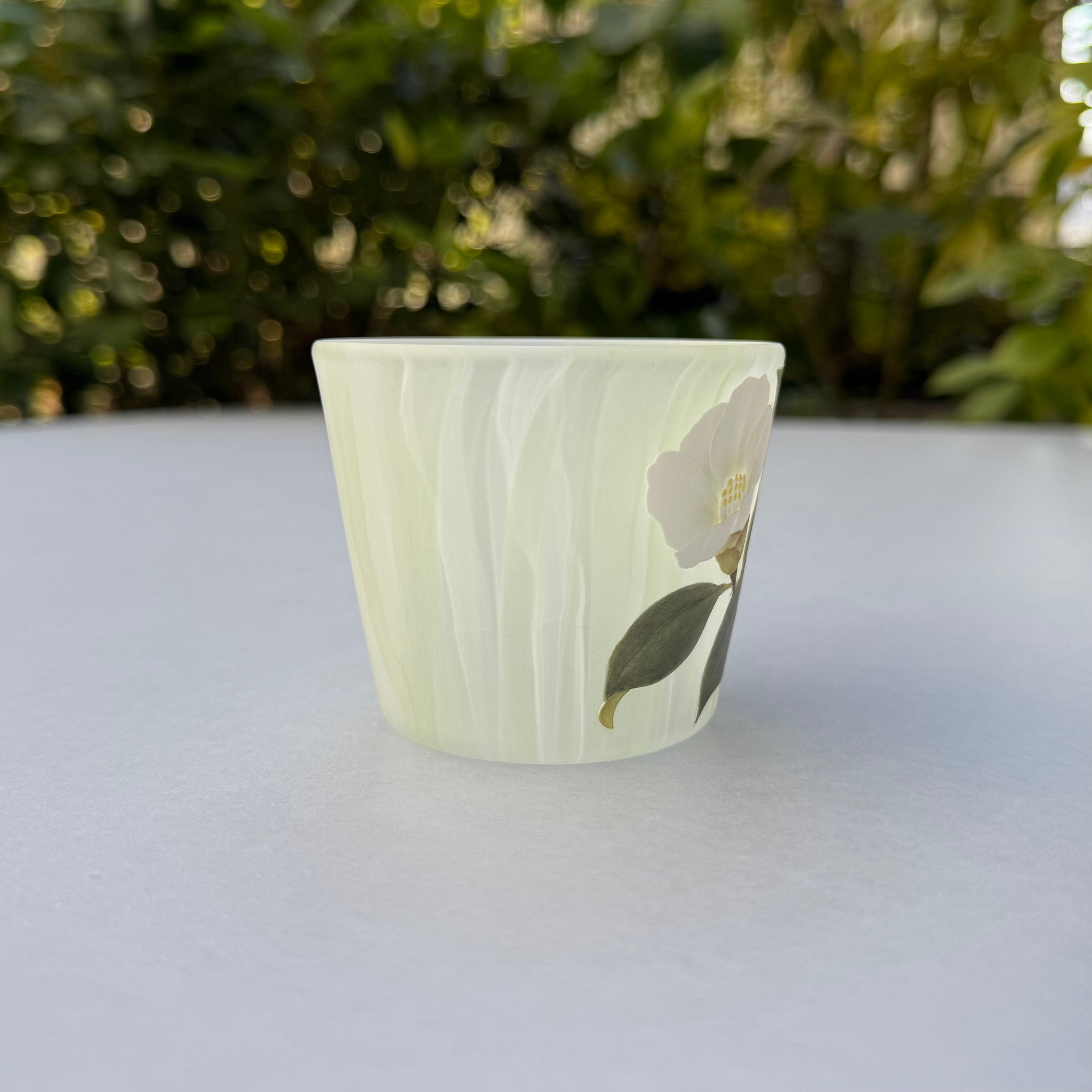 32_Free Glass "Camellia"