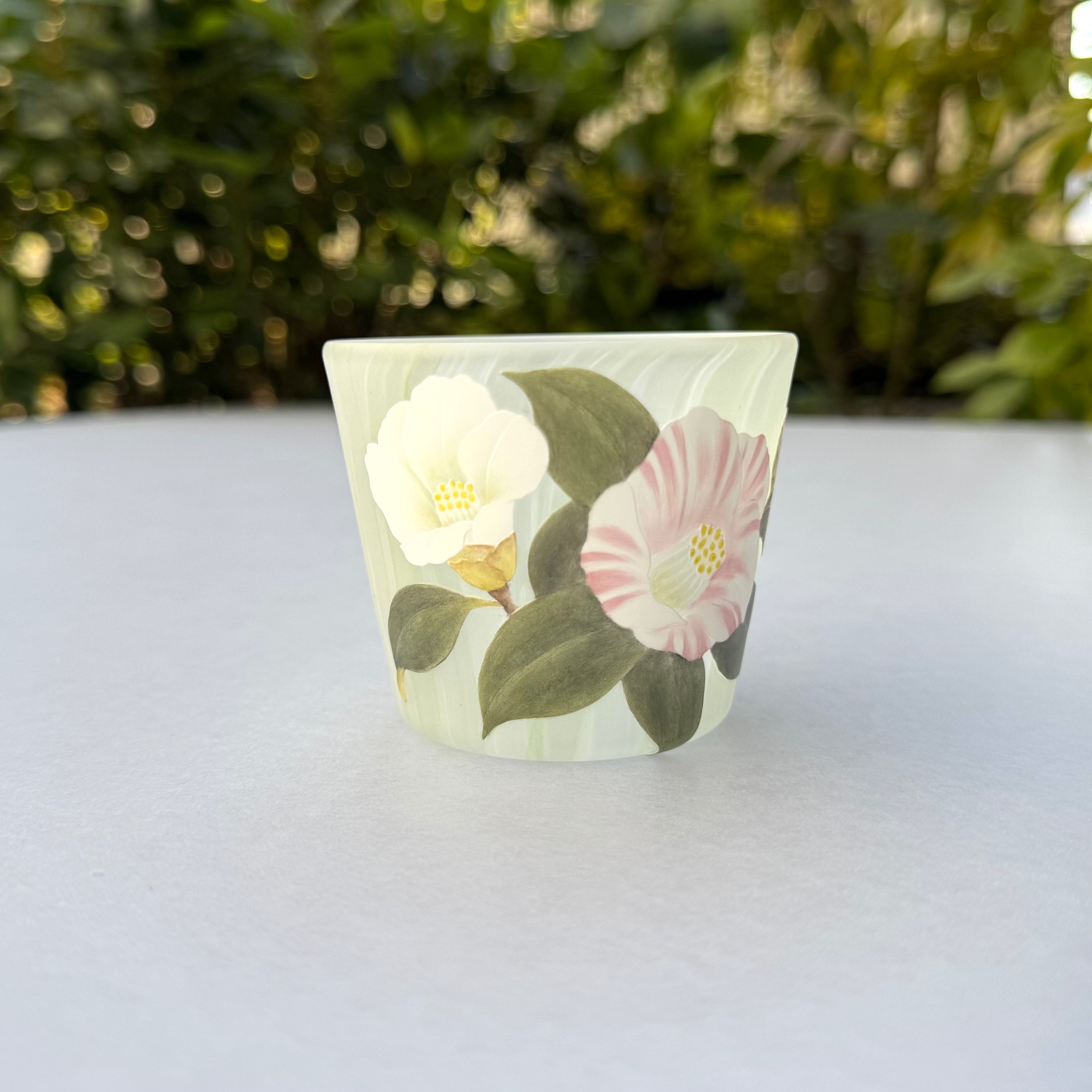 32_Free Glass "Camellia"