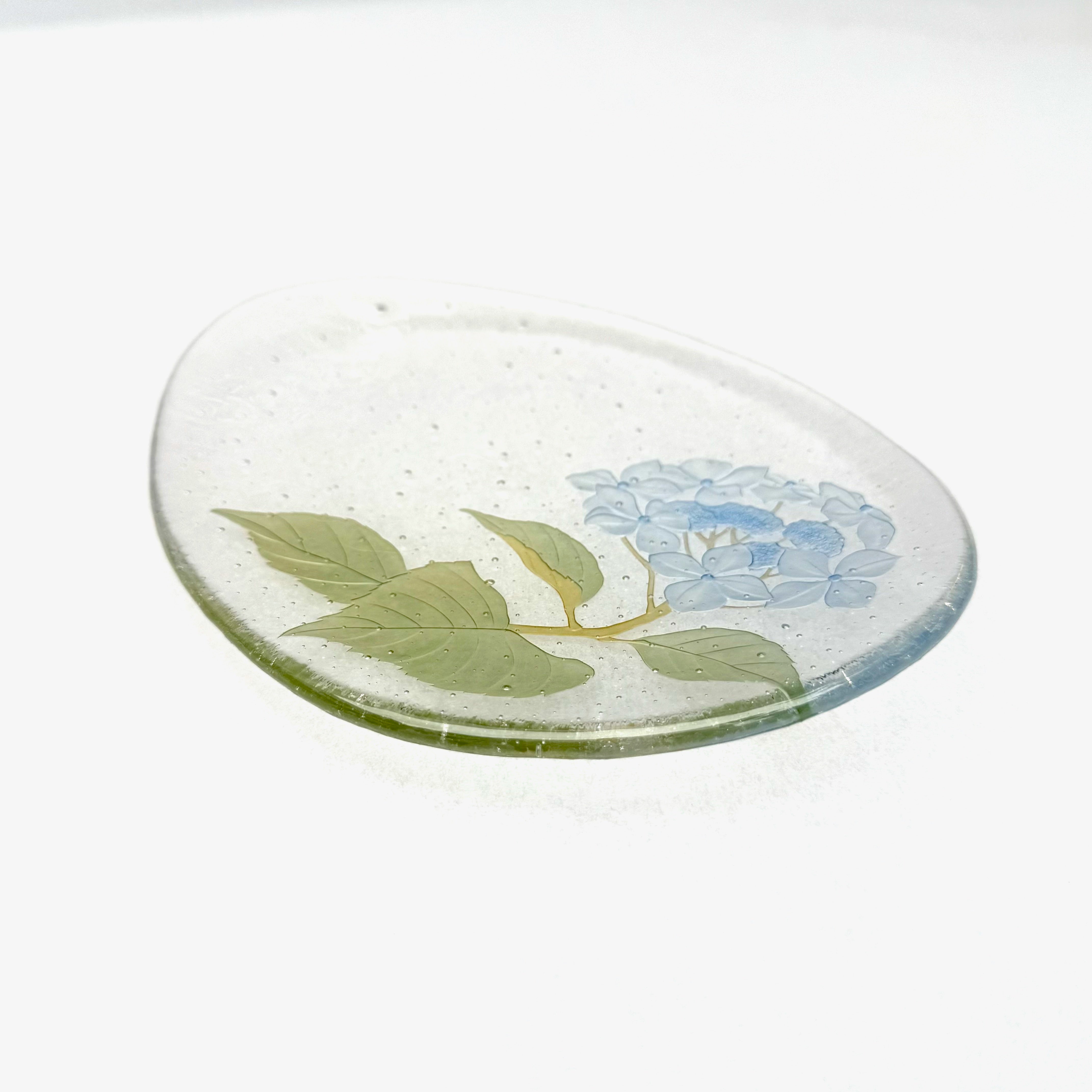 楕円皿「額紫陽花」青