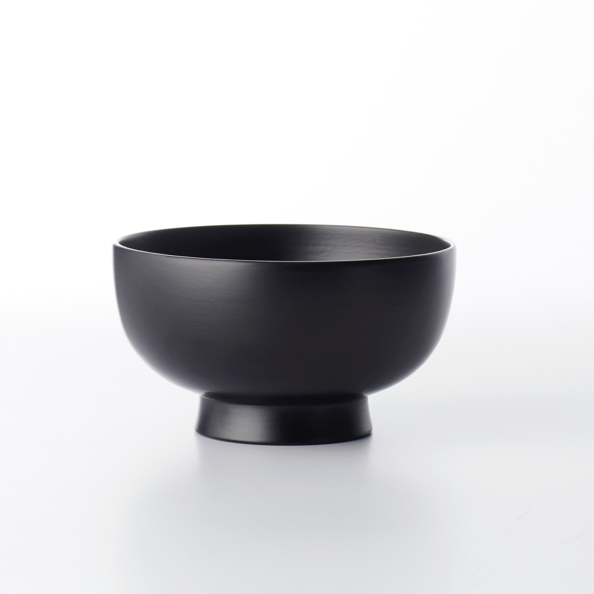 Lacquer bowl, medium, black