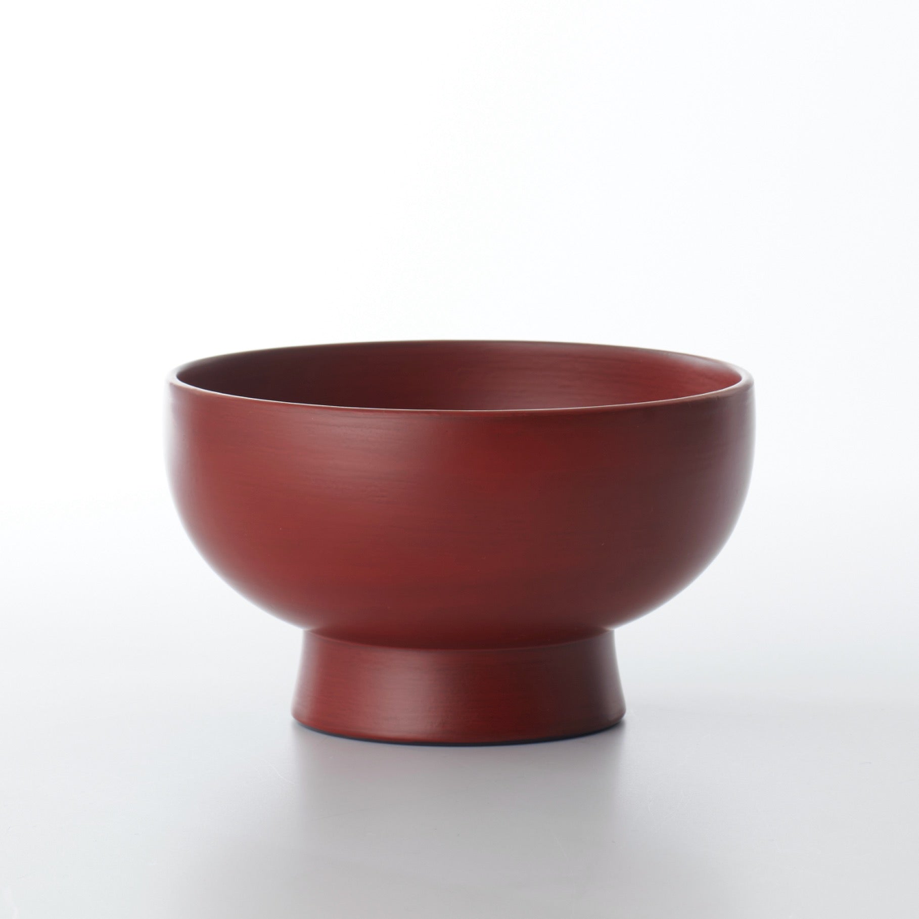 Large lacquer bowl, red